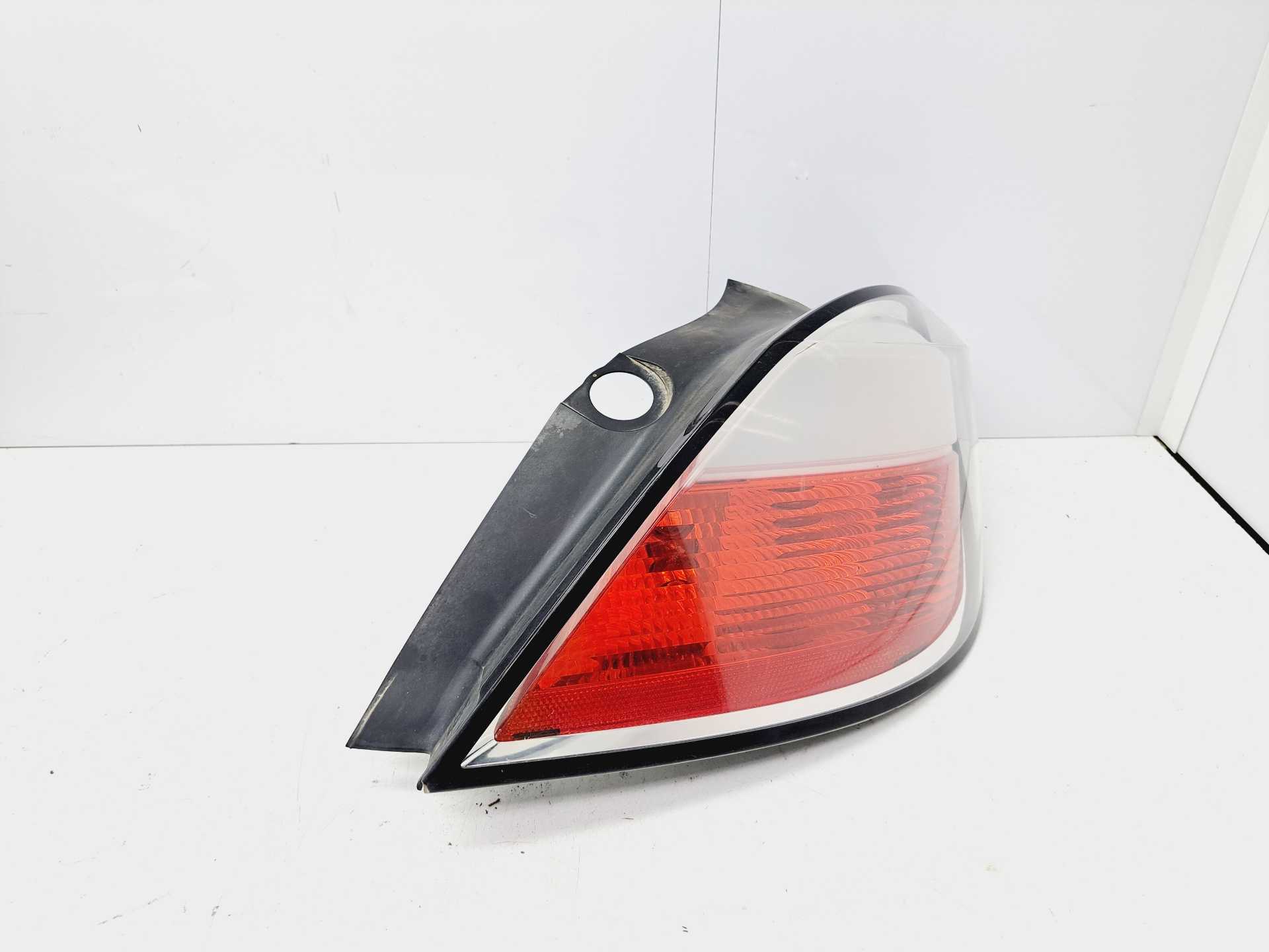Recambio de piloto trasero derecho para opel astra h berlina 1.7 16v cdti referencia OEM IAM 342691834  