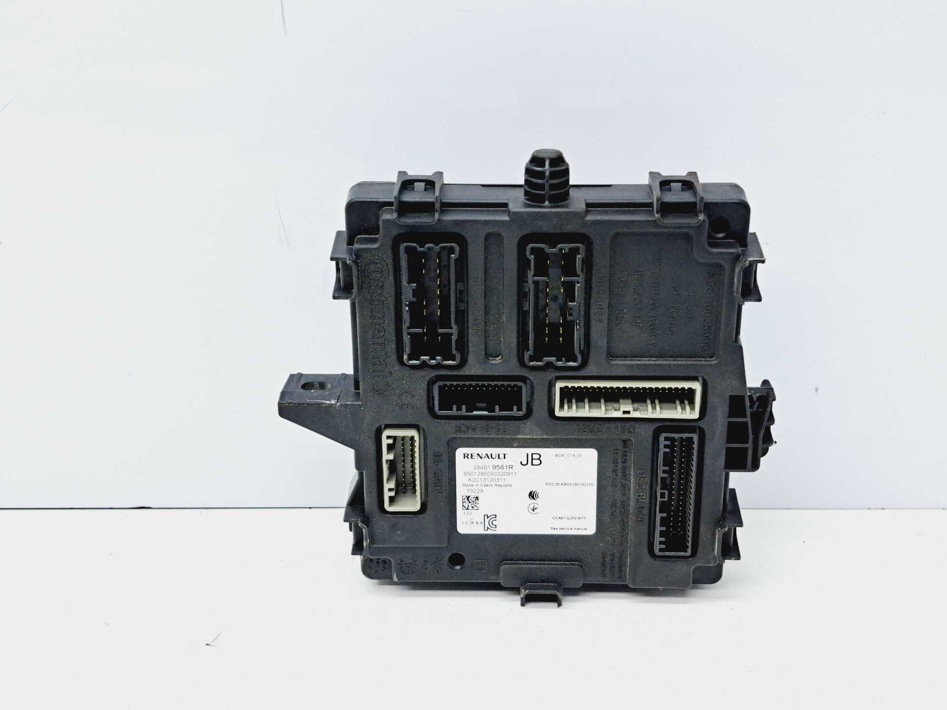 Recambio de modulo electronico para renault clio v edition one referencia OEM IAM 284B19561R A2C13120311 CONTINENTAL