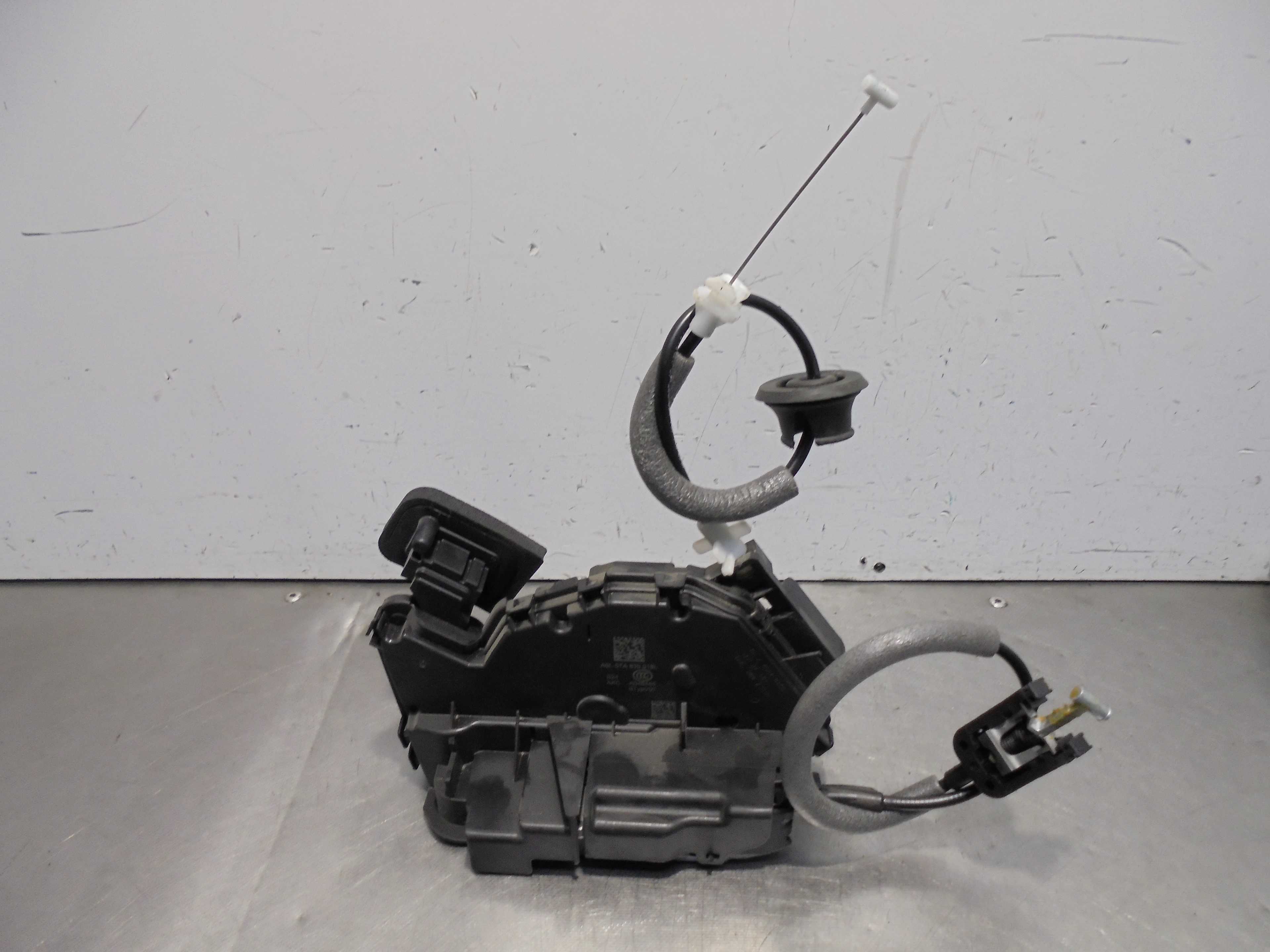 Recambio de cerradura puerta trasera derecha para skoda kamiq (nw4) active referencia OEM IAM A6L5TA839016L ELECTRICA 5 PUERTAS 