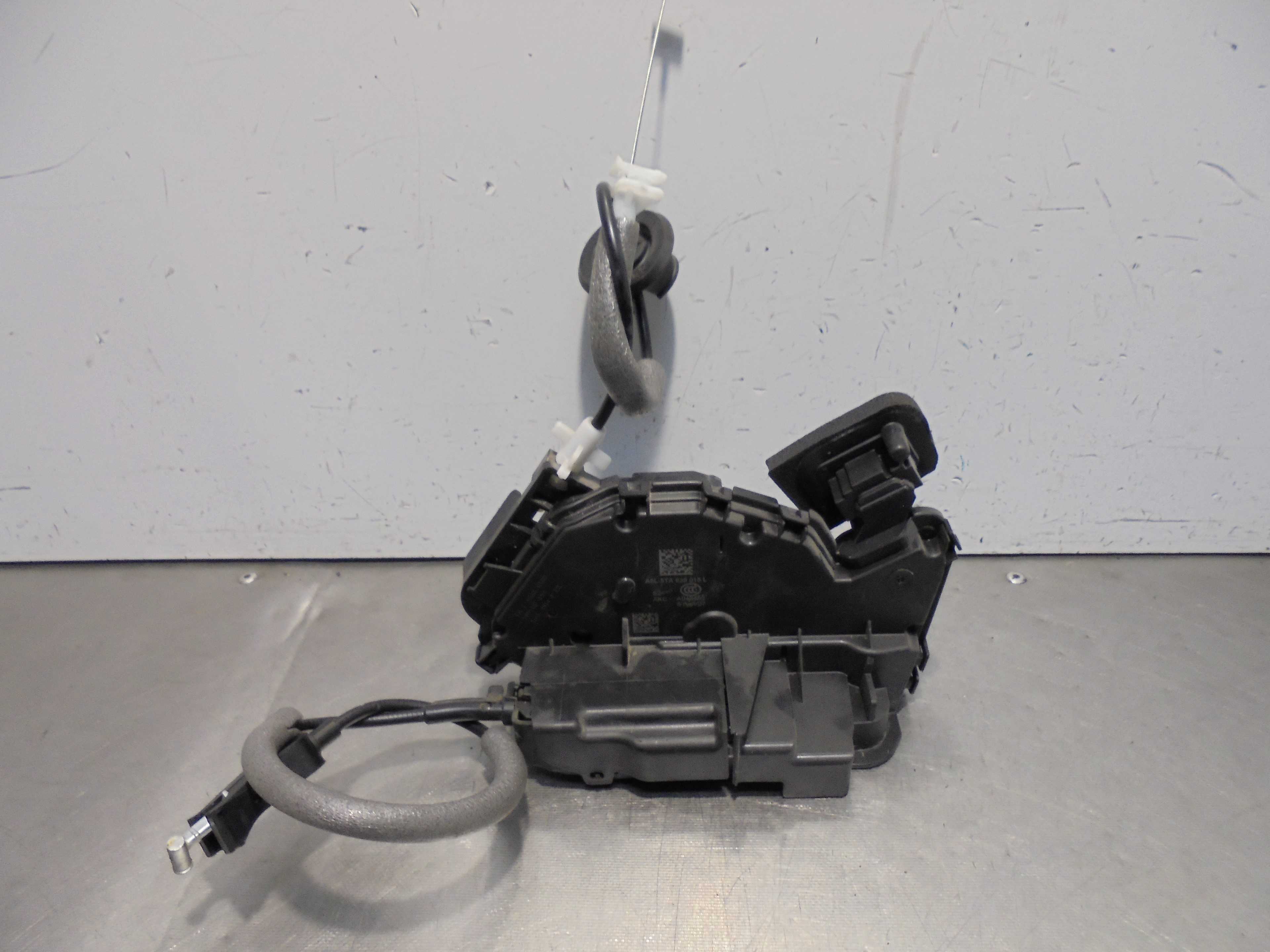 Recambio de cerradura puerta trasera izquierda para skoda kamiq (nw4) active referencia OEM IAM A5L5TA839015L ELECTRICA 5 PUERTA