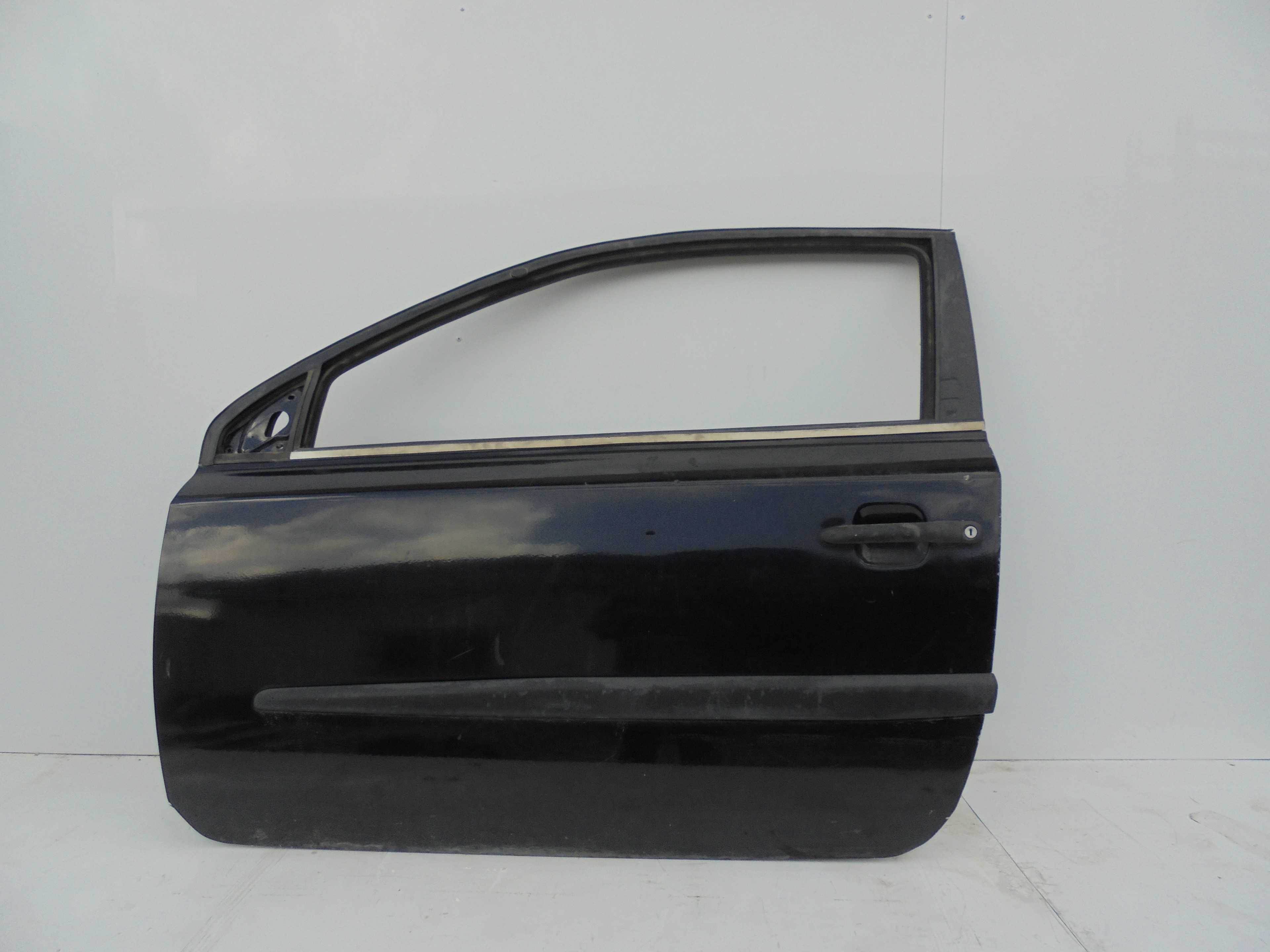 Recambio de puerta delantera izquierda para fiat stilo (192) 1.2 16v referencia OEM IAM   