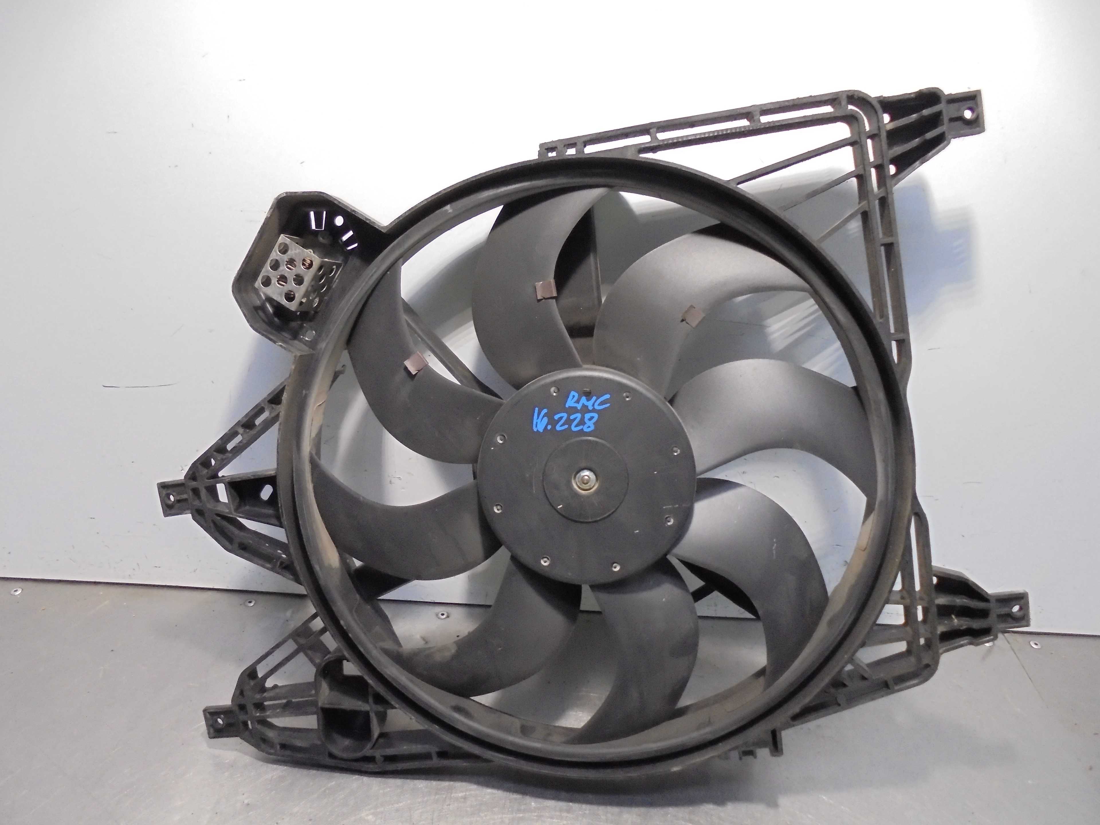 Recambio de electroventilador para renault kangoo (f/kc0) 1.5 dci diesel cat (k9k-716) referencia OEM IAM   