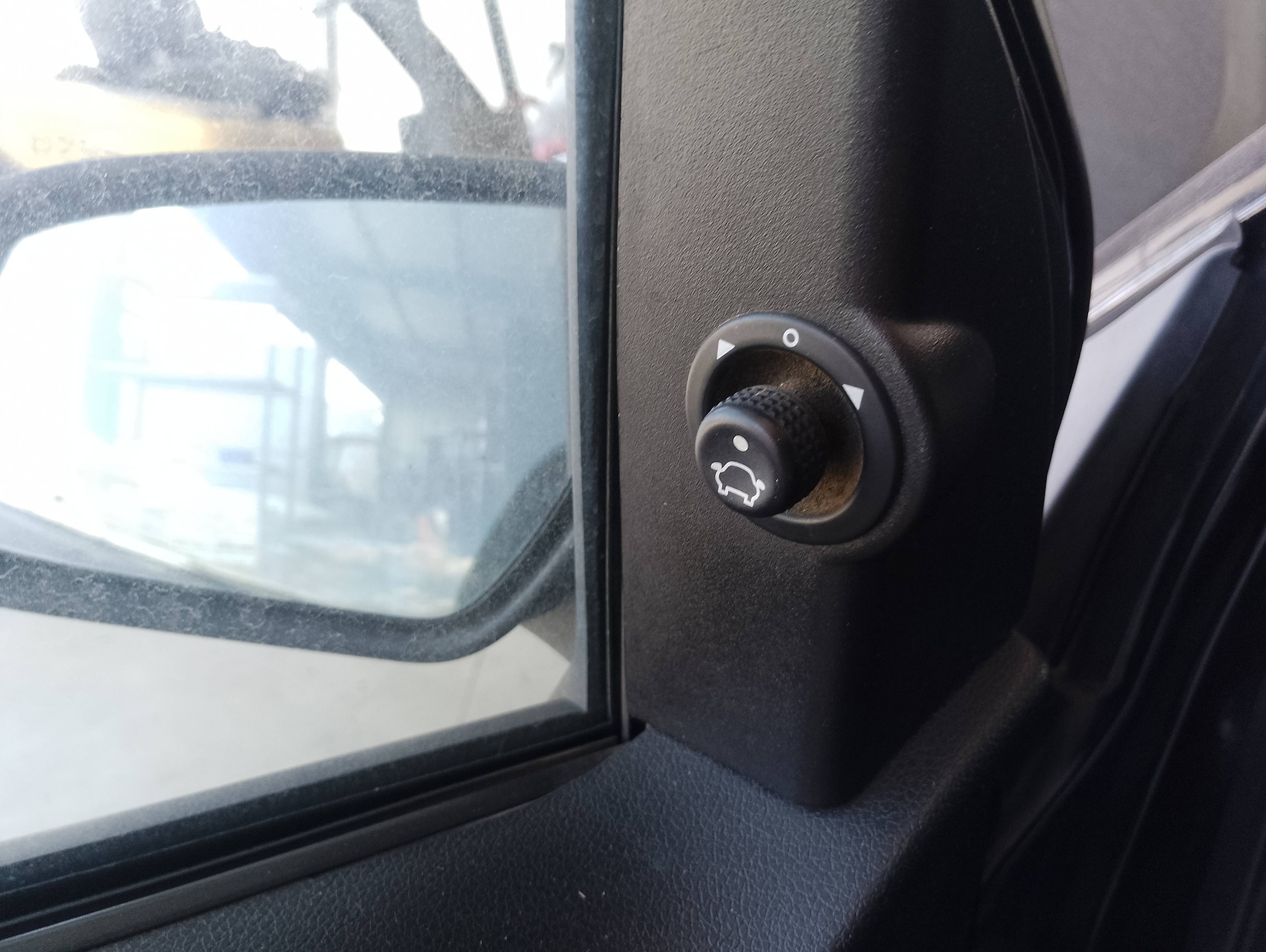 Recambio de mando retrovisor para ford fiesta (cbk) ambiente referencia OEM IAM   