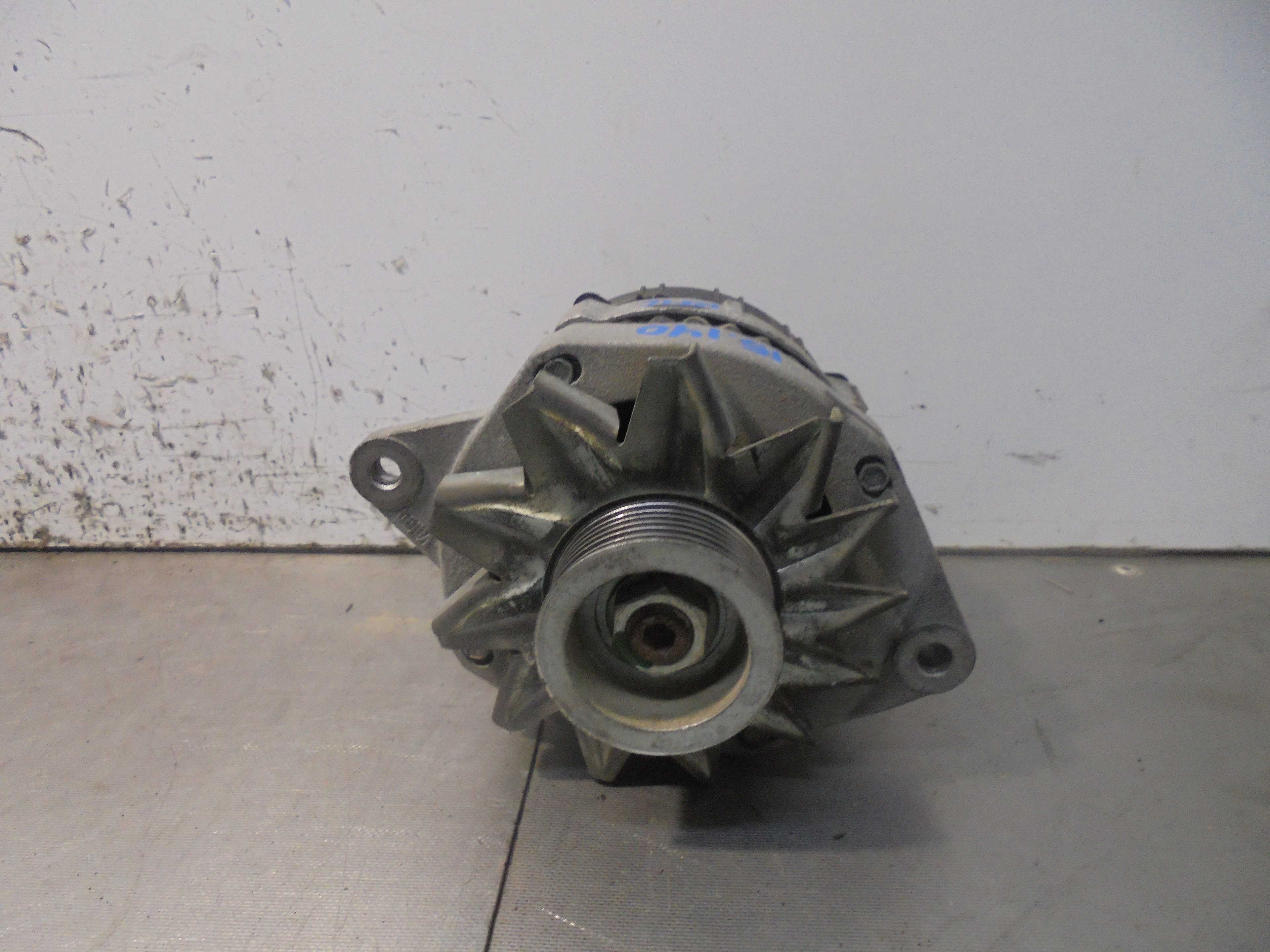 Recambio de alternador para renault 19 hatchback (b/c53) gtd referencia OEM IAM   