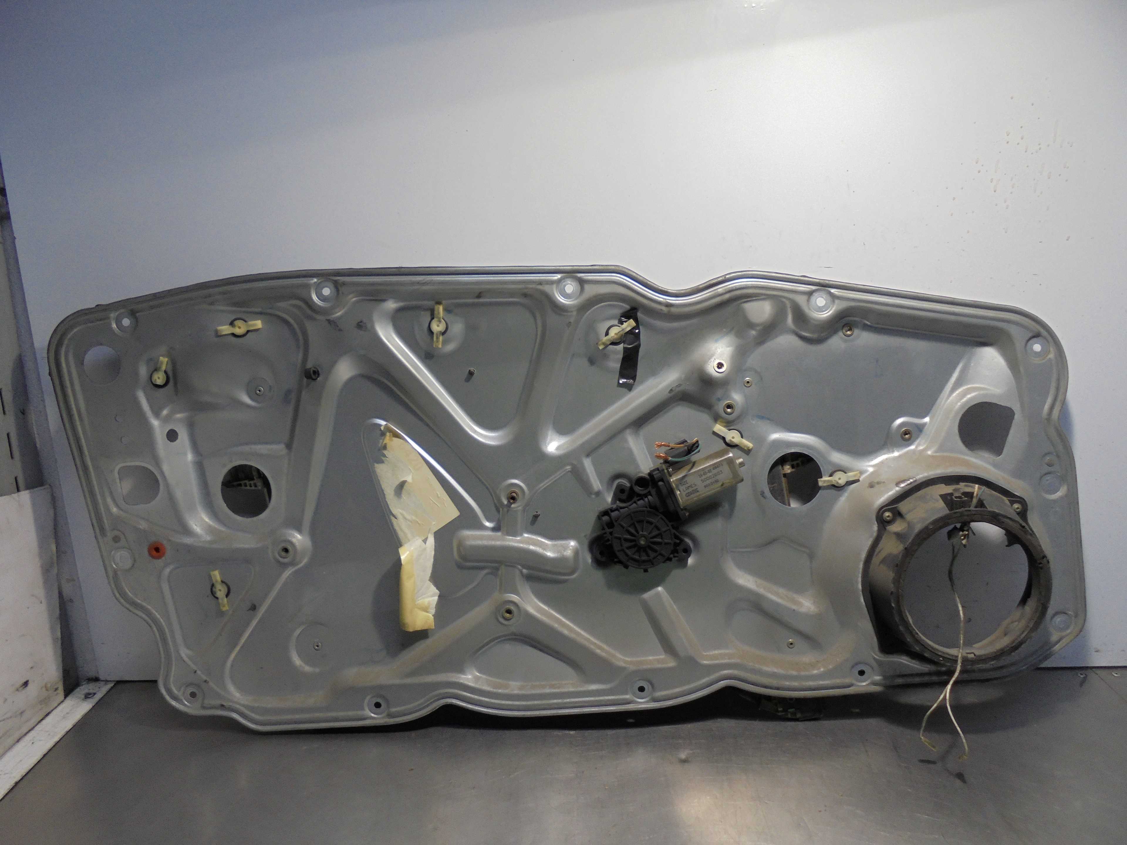 Recambio de elevalunas delantero izquierdo para fiat stilo (192) 1.2 16v referencia OEM IAM 50002603 GATE 