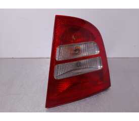 PILOTO TRASERO DERECHO 1U6945096 