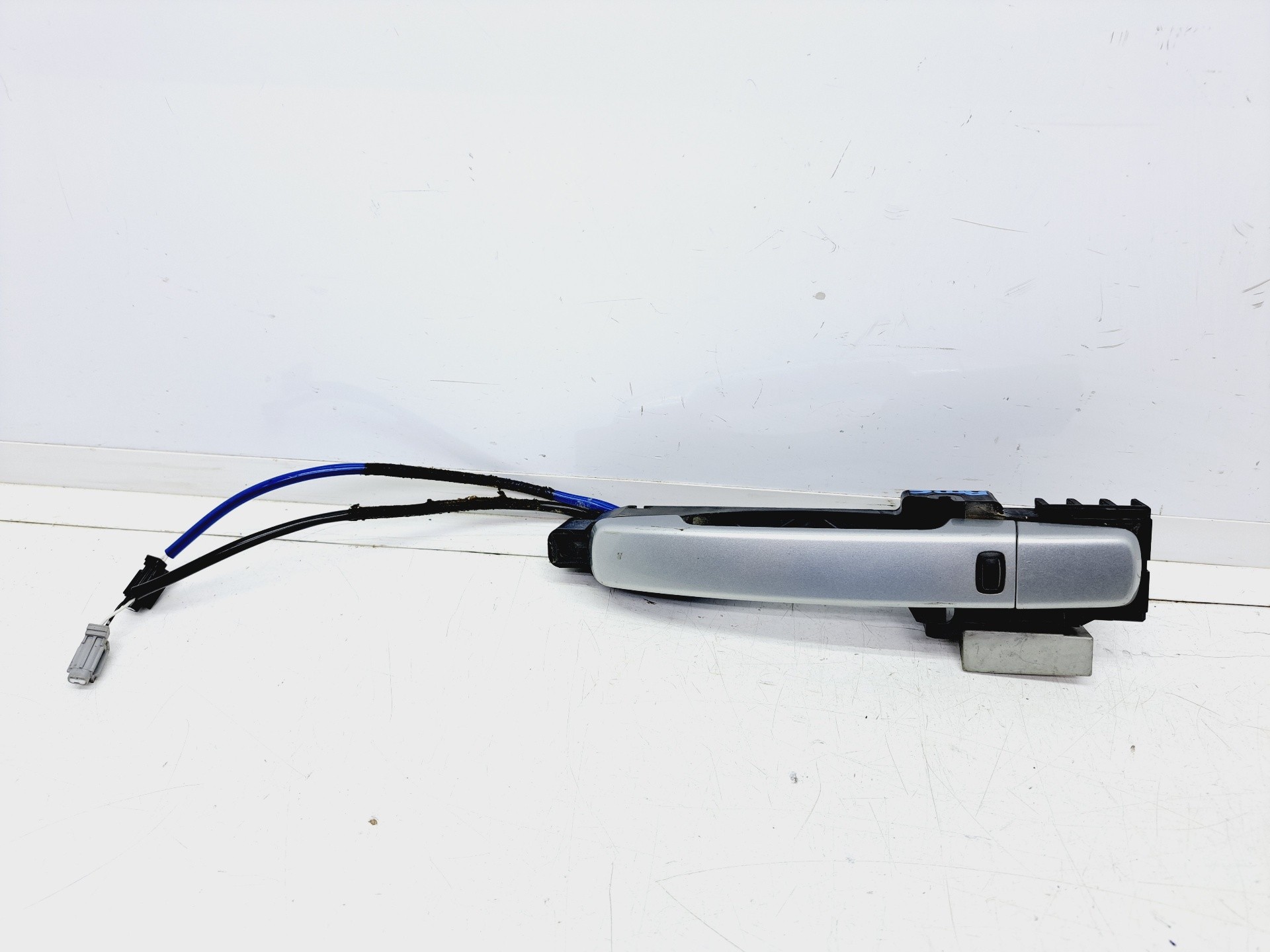 Recambio de maneta exterior delantera derecha para nissan qashqai (j10) acenta referencia OEM IAM 80610EB300  