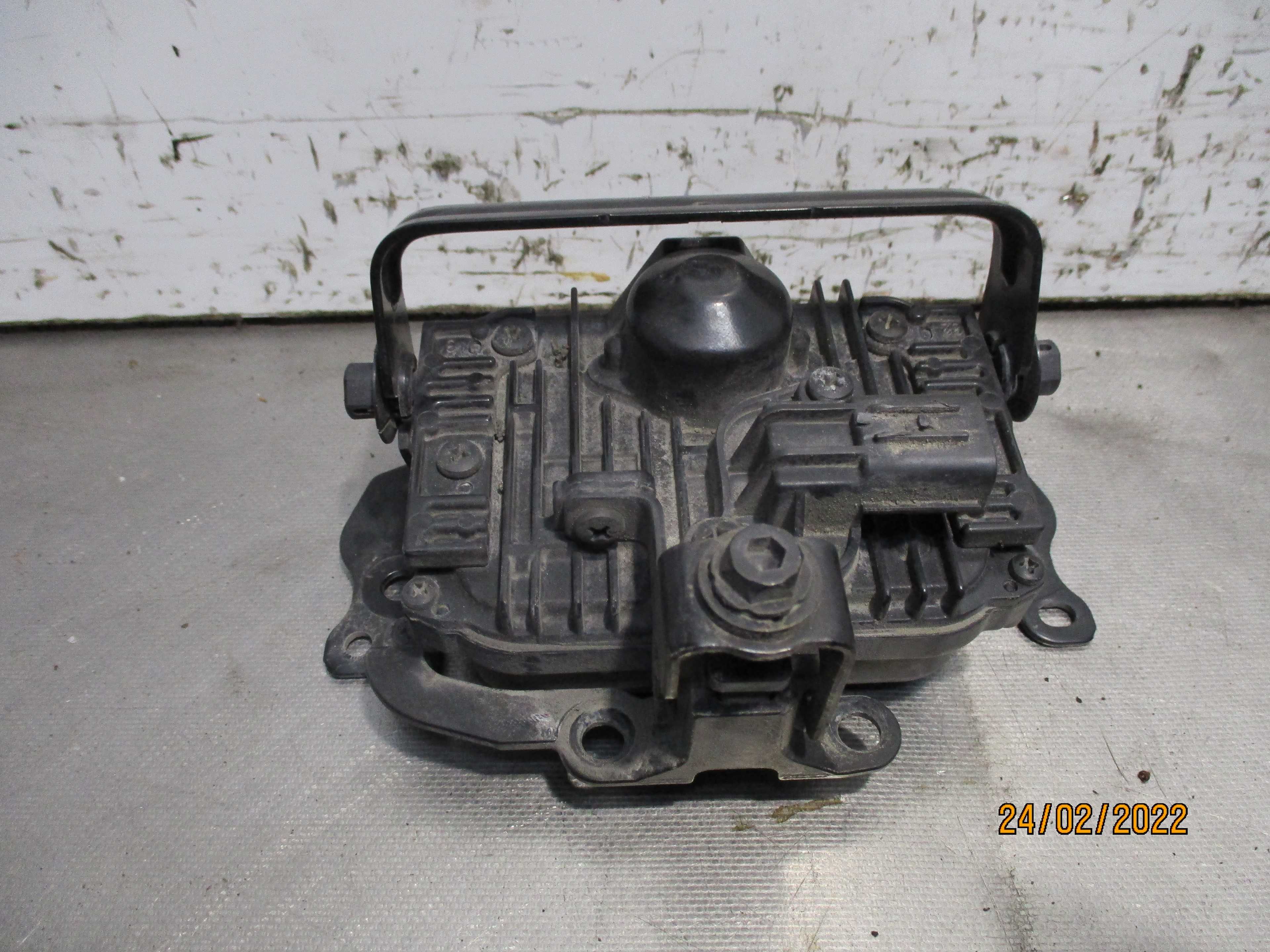 Recambio de radar delantero para toyota prius+ 1.8 16v cat referencia OEM IAM 8821048070 2300007633 