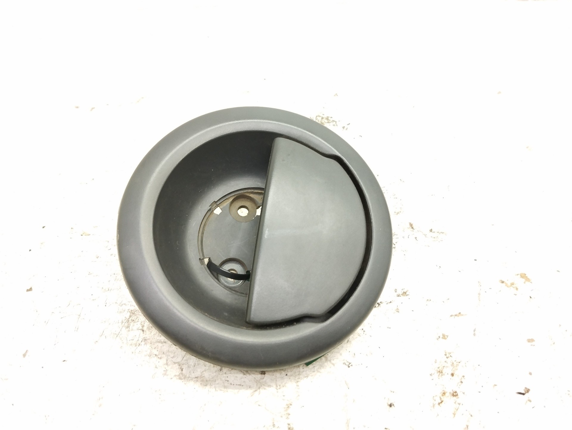 Recambio de maneta interior pl izquierda para renault kangoo expression referencia OEM IAM 826705746R  