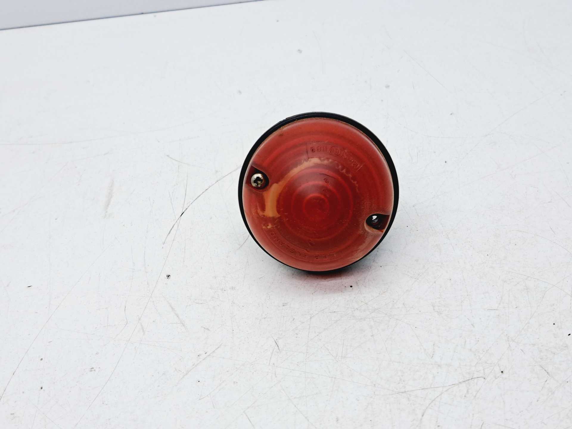 Recambio de piloto trasero izquierdo para land rover defender (ld) 2.5 td5 referencia OEM IAM   