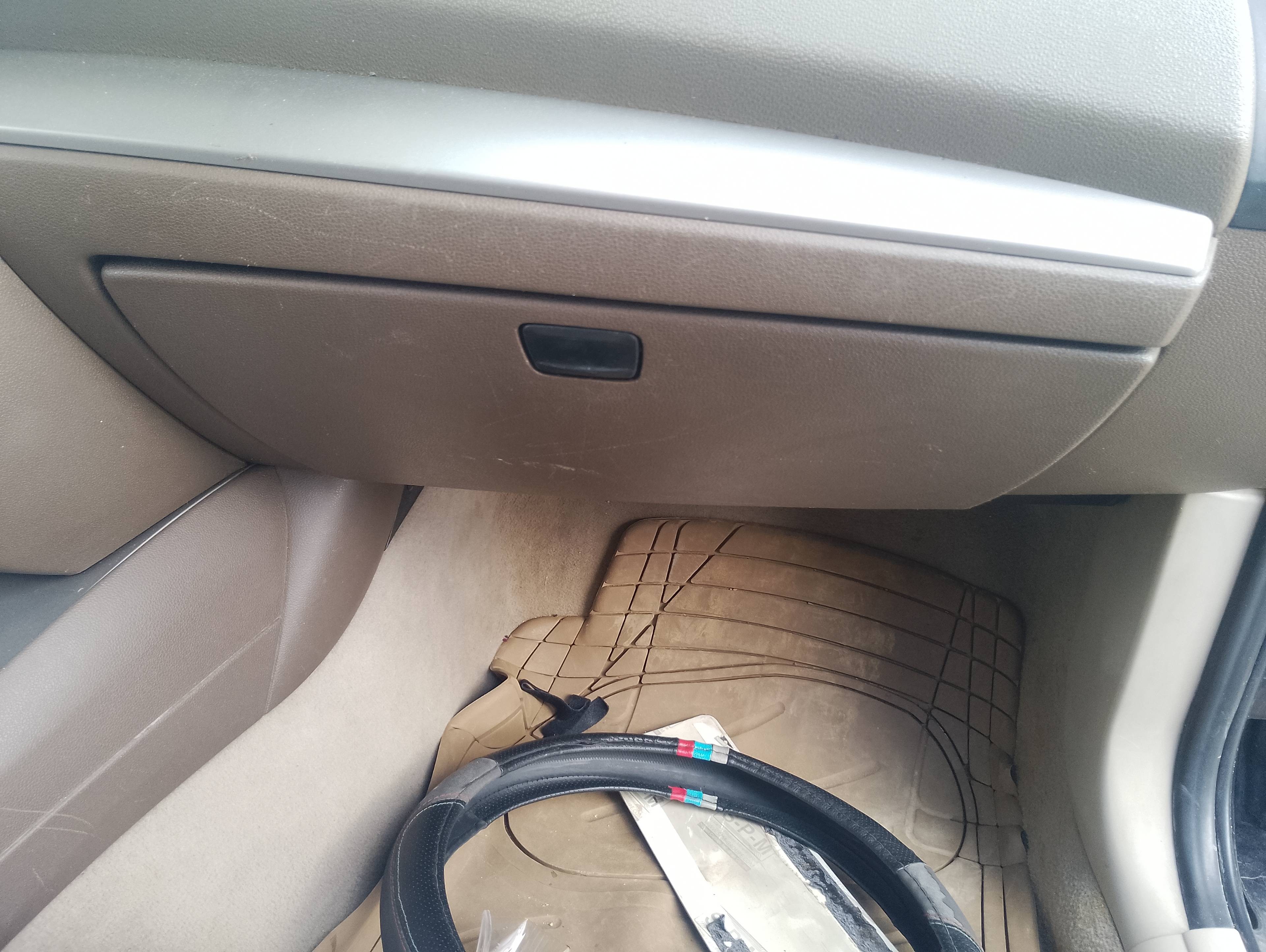 Recambio de guantera para bmw serie 1 berlina (e81/e87) 118d referencia OEM IAM   