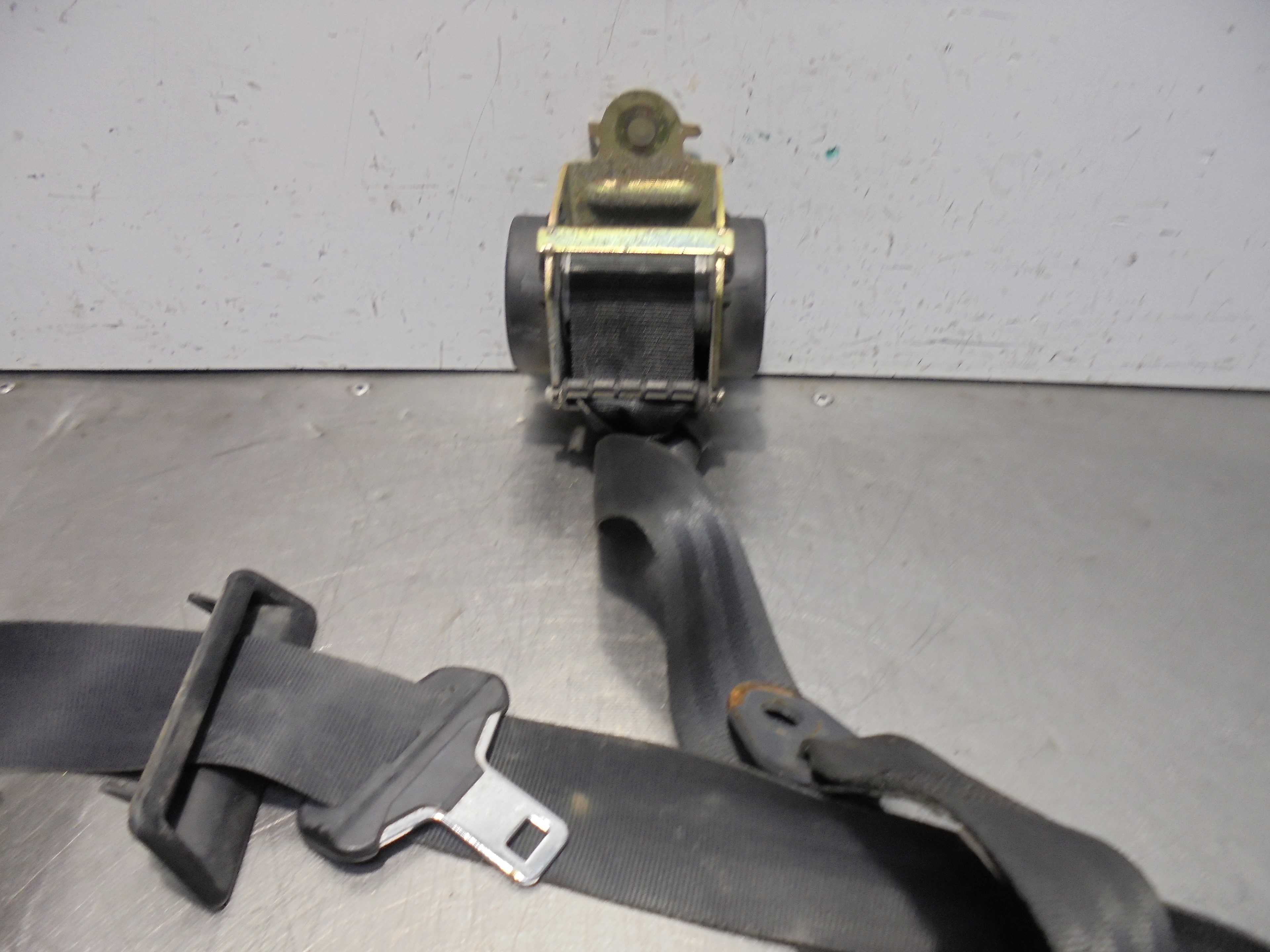 Recambio de cinturon seguridad trasero derecho para peugeot 407 st confort referencia OEM IAM 96440739  