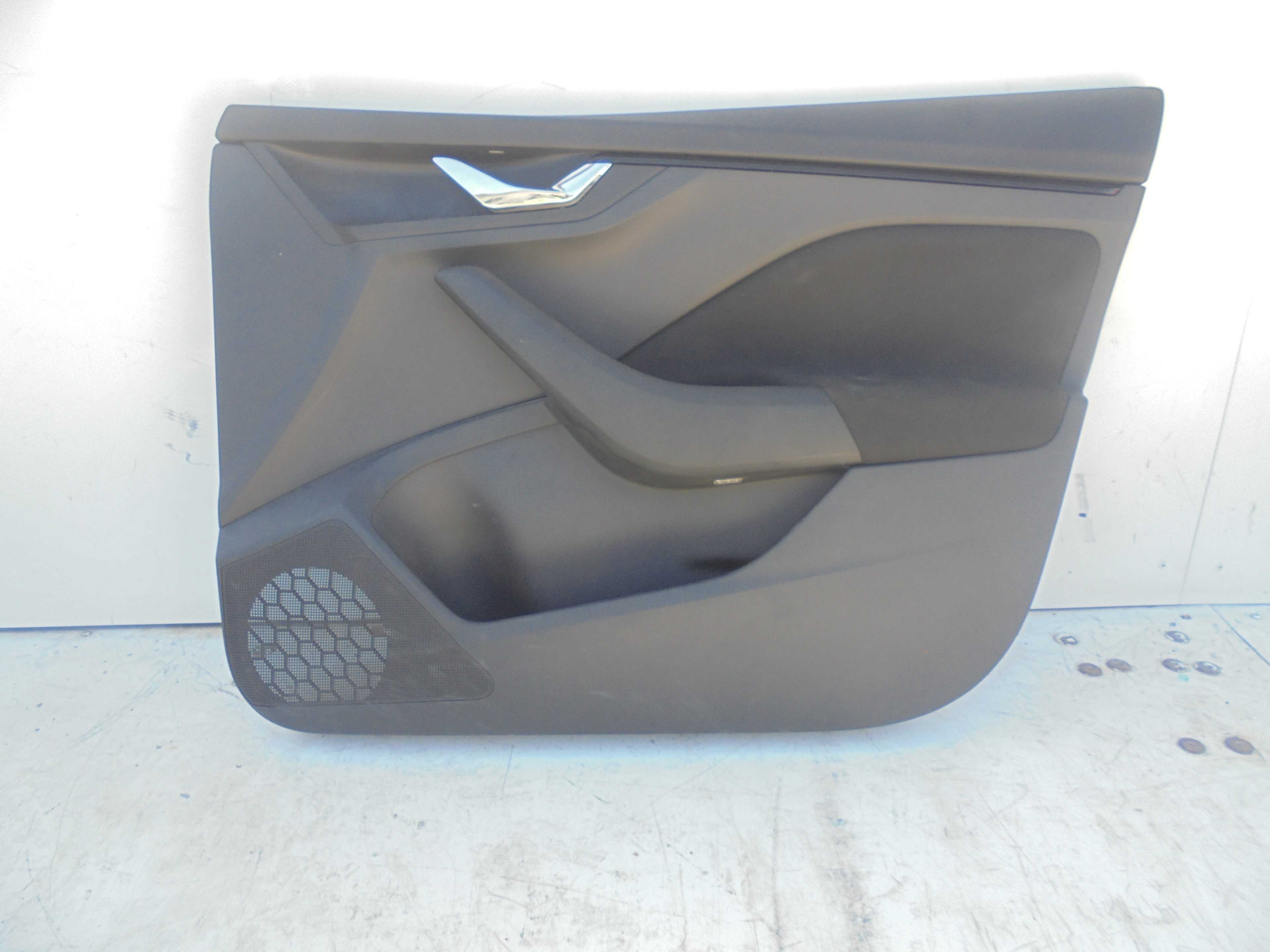 Recambio de guarnecido puerta delantera derecha para skoda kamiq (nw4) active referencia OEM IAM   