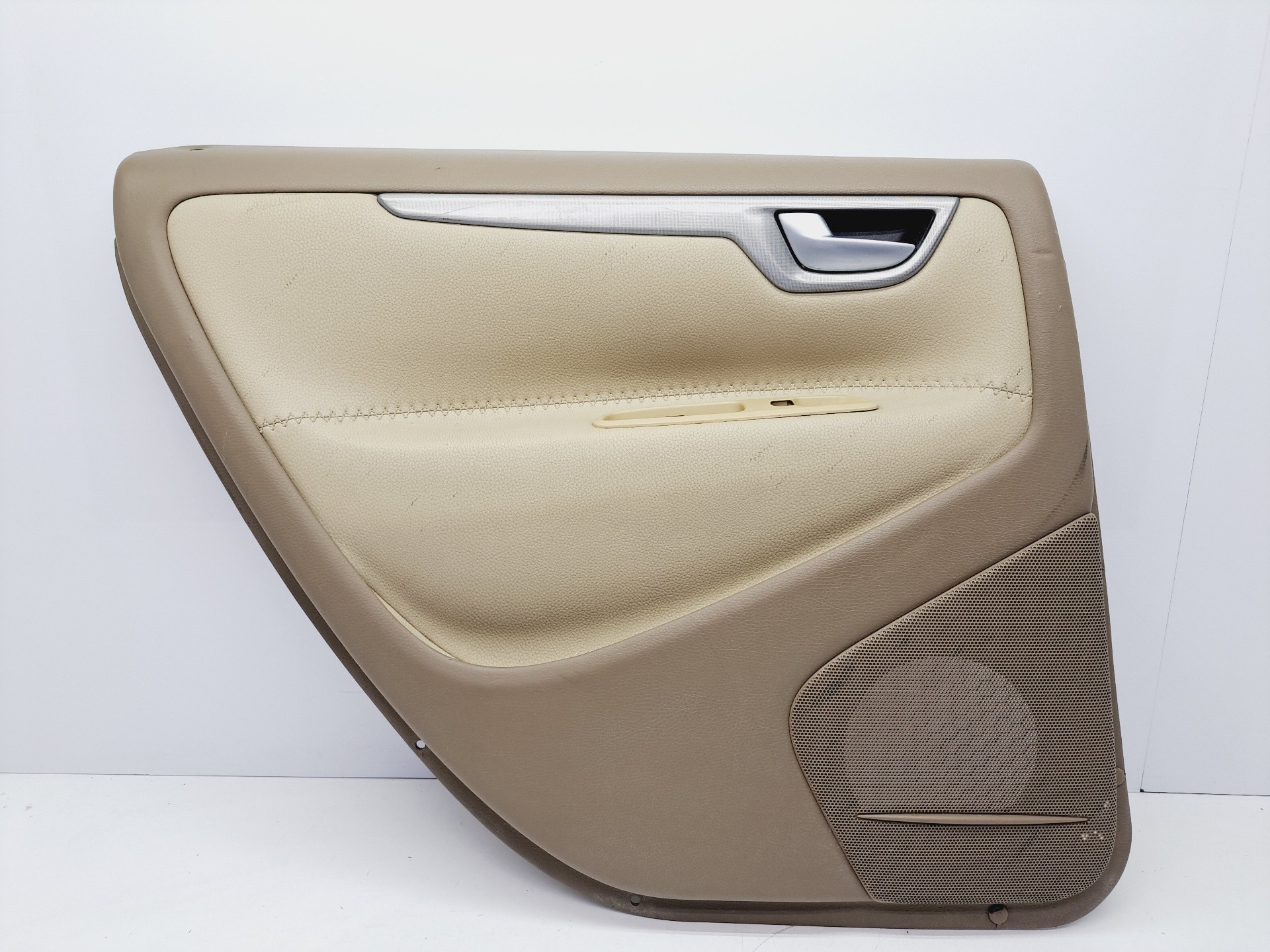Recambio de guarnecido puerta trasera izquierda para volvo xc70 2.4 diesel cat referencia OEM IAM   