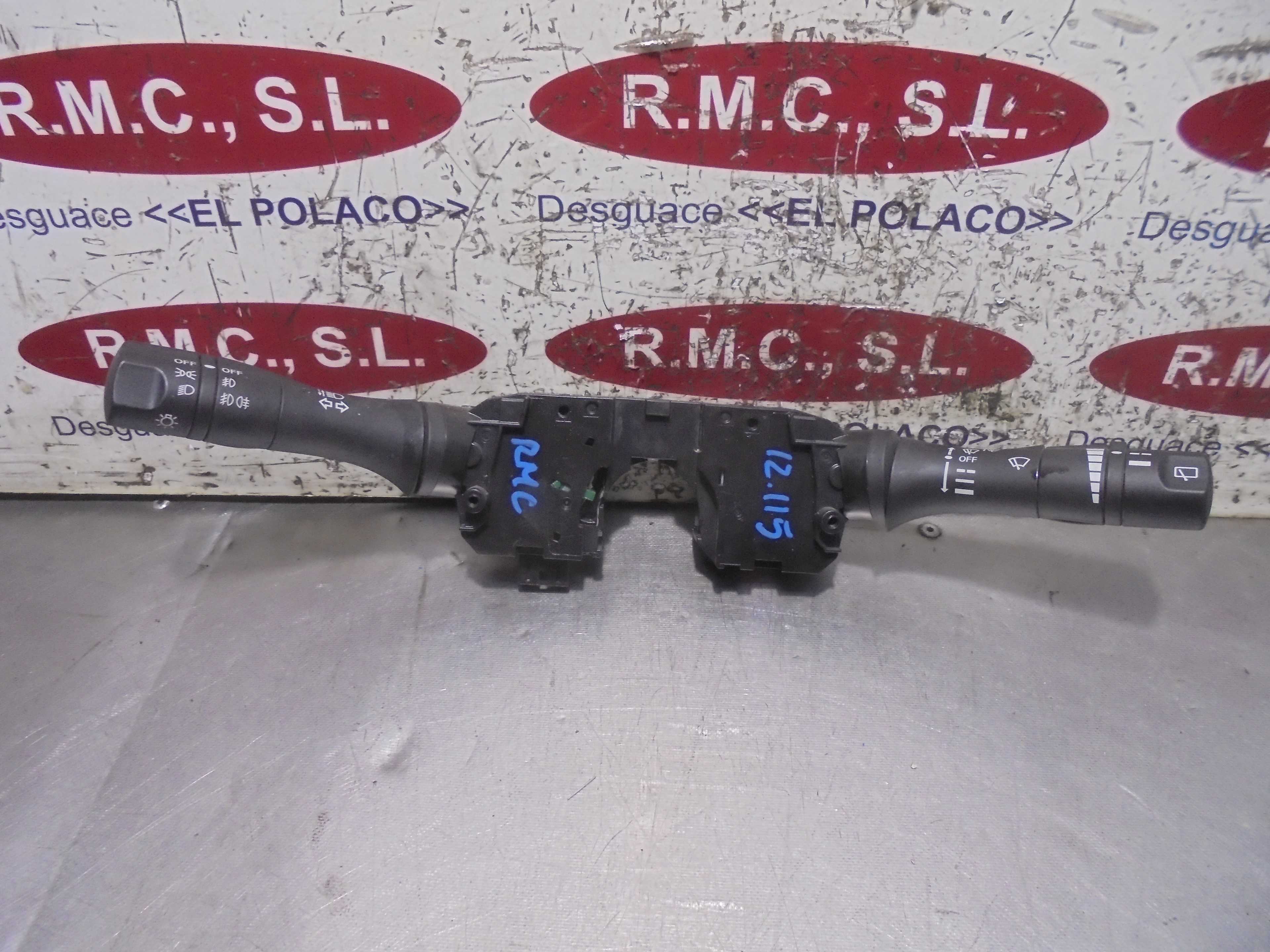 Recambio de mando luces para nissan juke (f15) acenta referencia OEM IAM 255601KK0B  