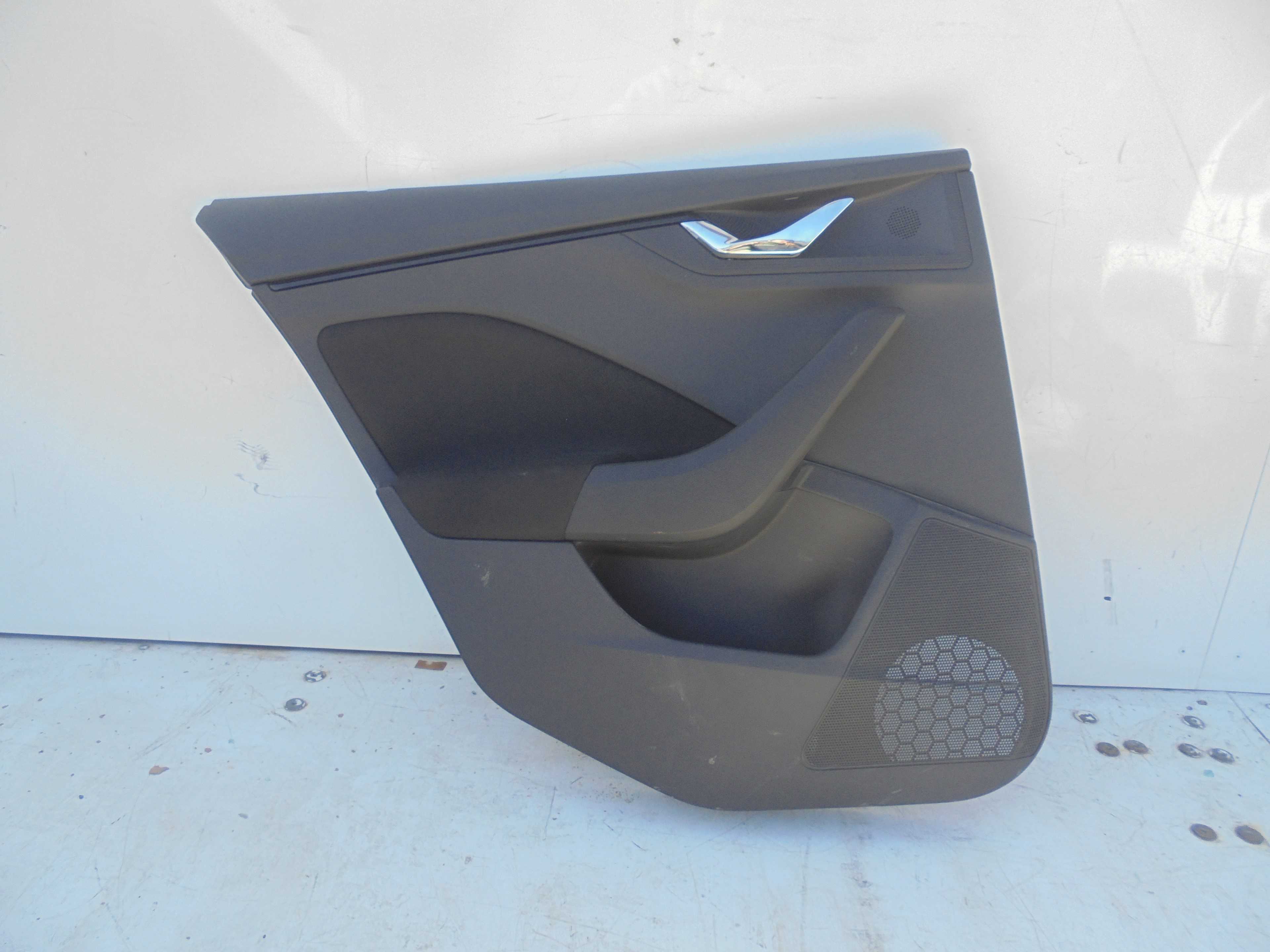Recambio de guarnecido puerta trasera izquierda para skoda kamiq (nw4) active referencia OEM IAM   