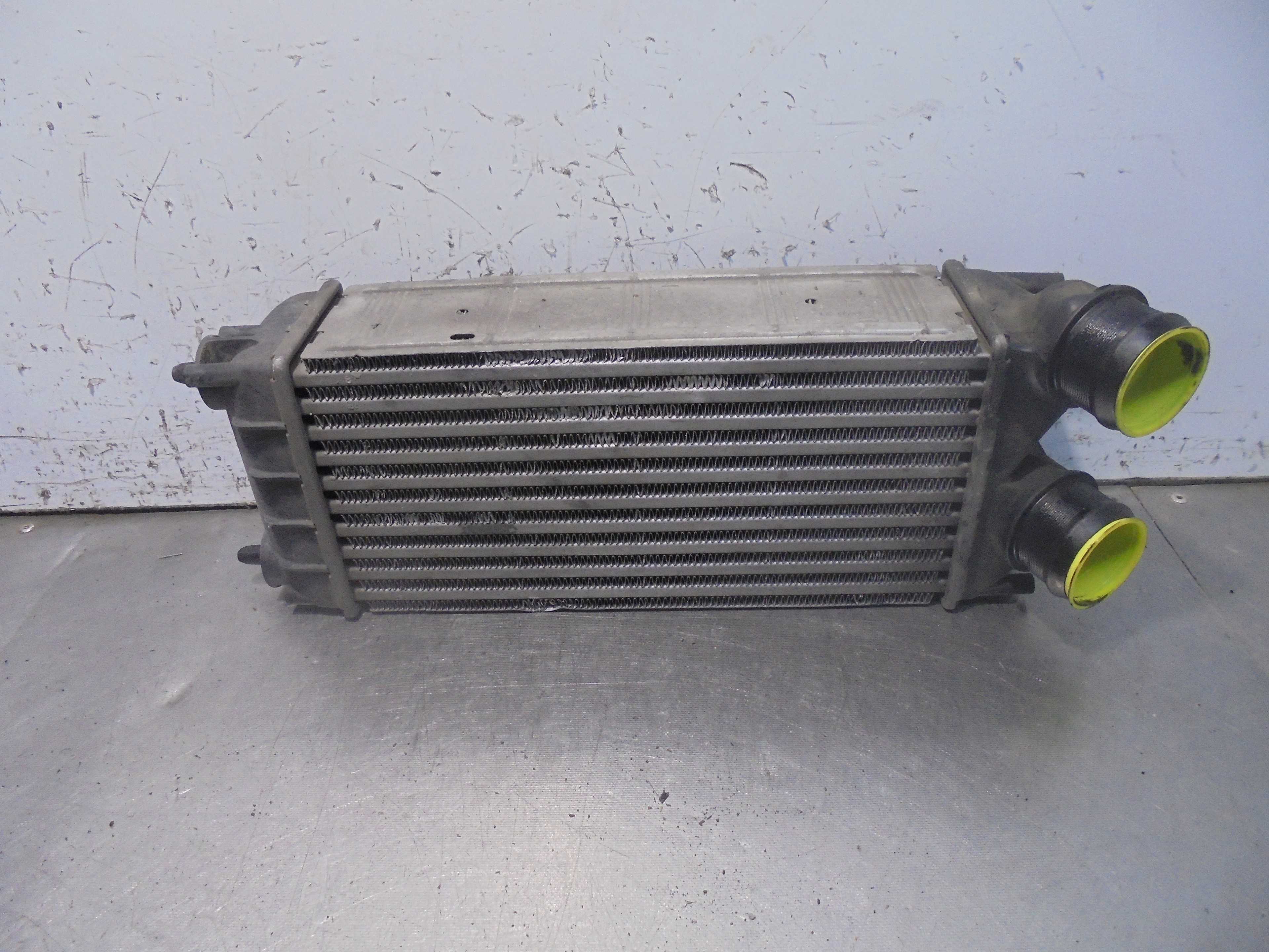 Recambio de intercooler para citroën c4 lim. seduction referencia OEM IAM 9684212480 VALEO 