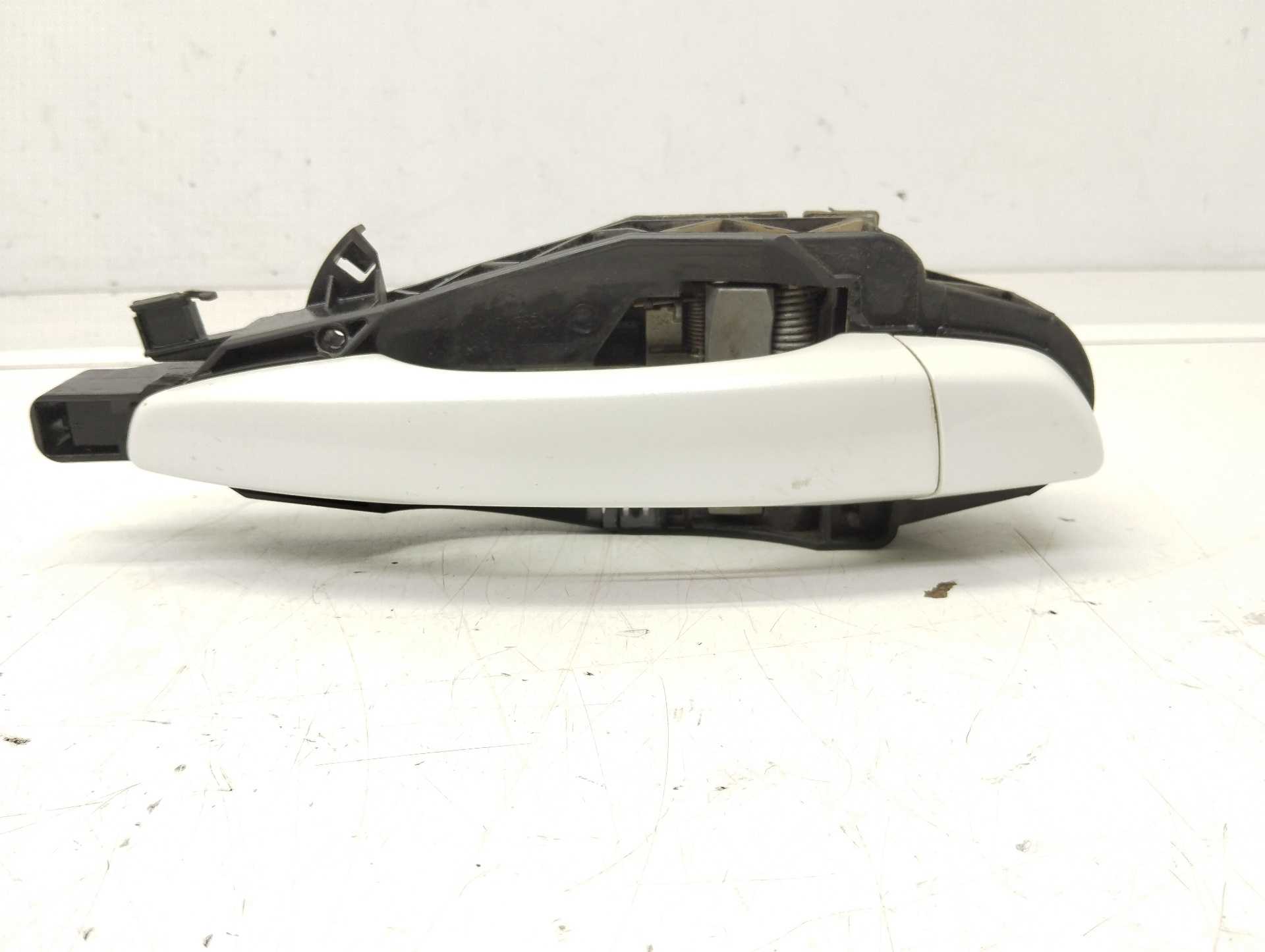 Recambio de maneta exterior trasera derecha para peugeot 3008 active referencia OEM IAM GE0016532  