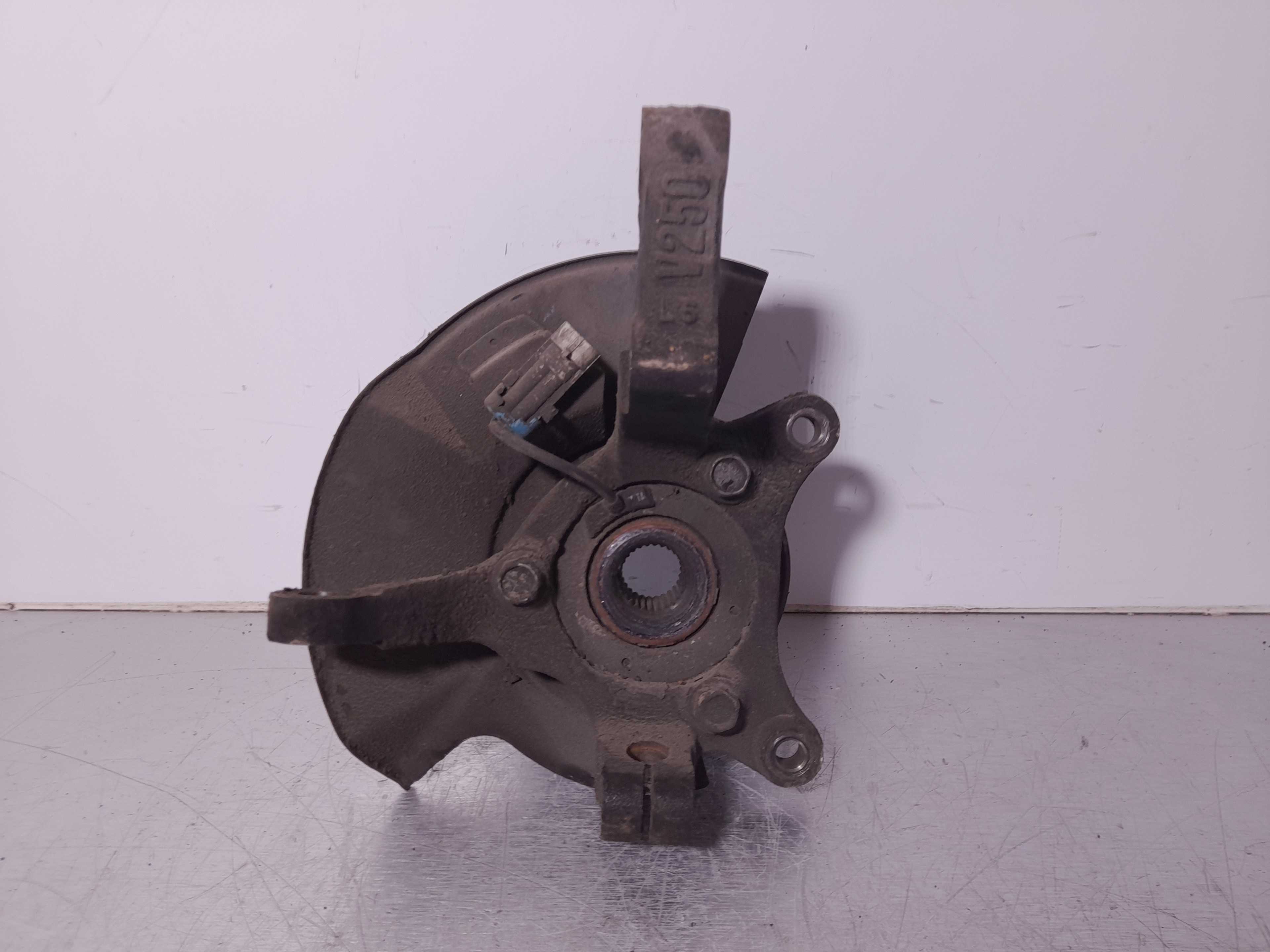 Recambio de mangueta delantera izquierda para chevrolet epica 2.0 diesel cat referencia OEM IAM   