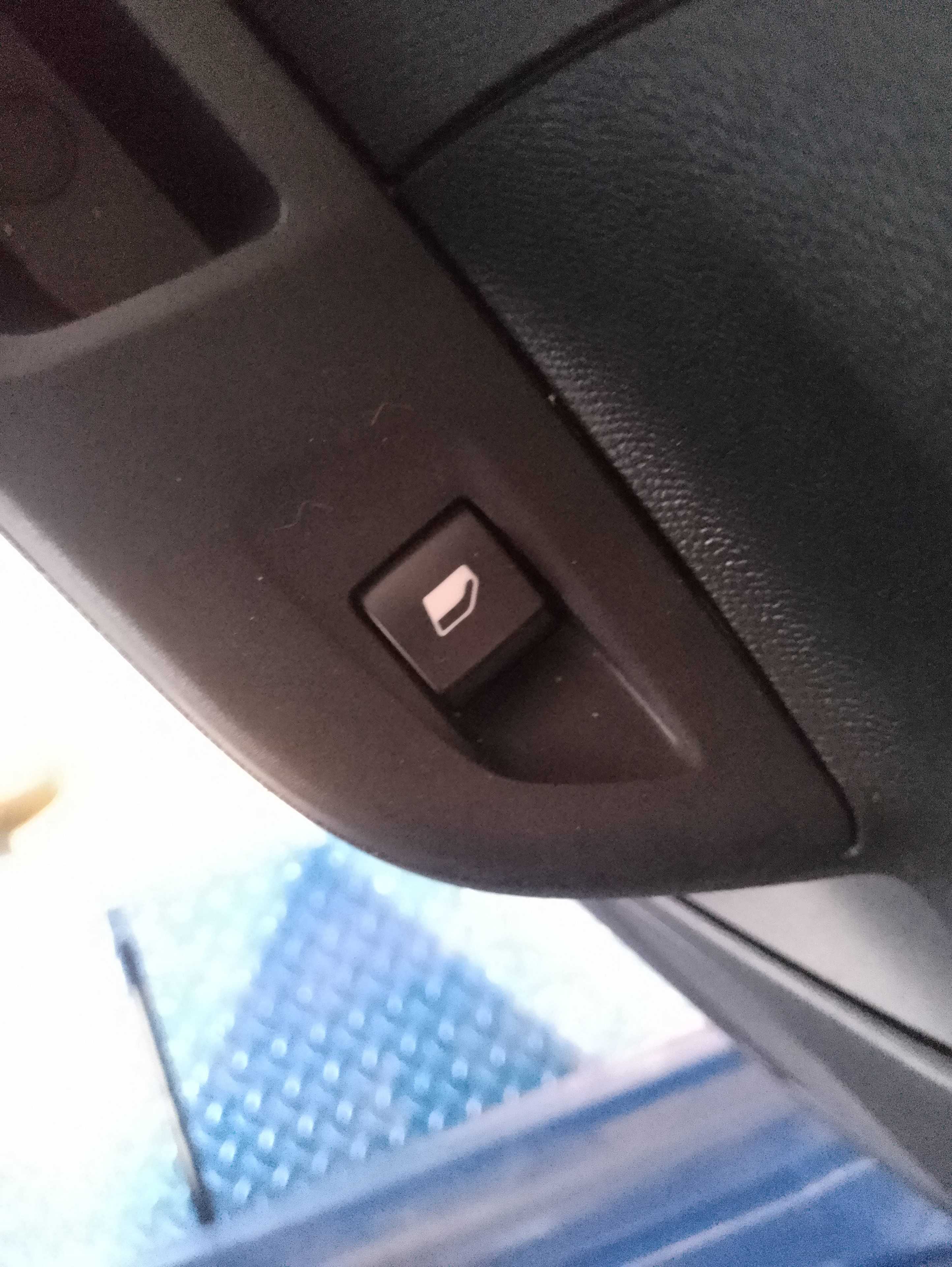 Recambio de mando elevalunas trasero izquierdo para opel corsa f edition referencia OEM IAM   
