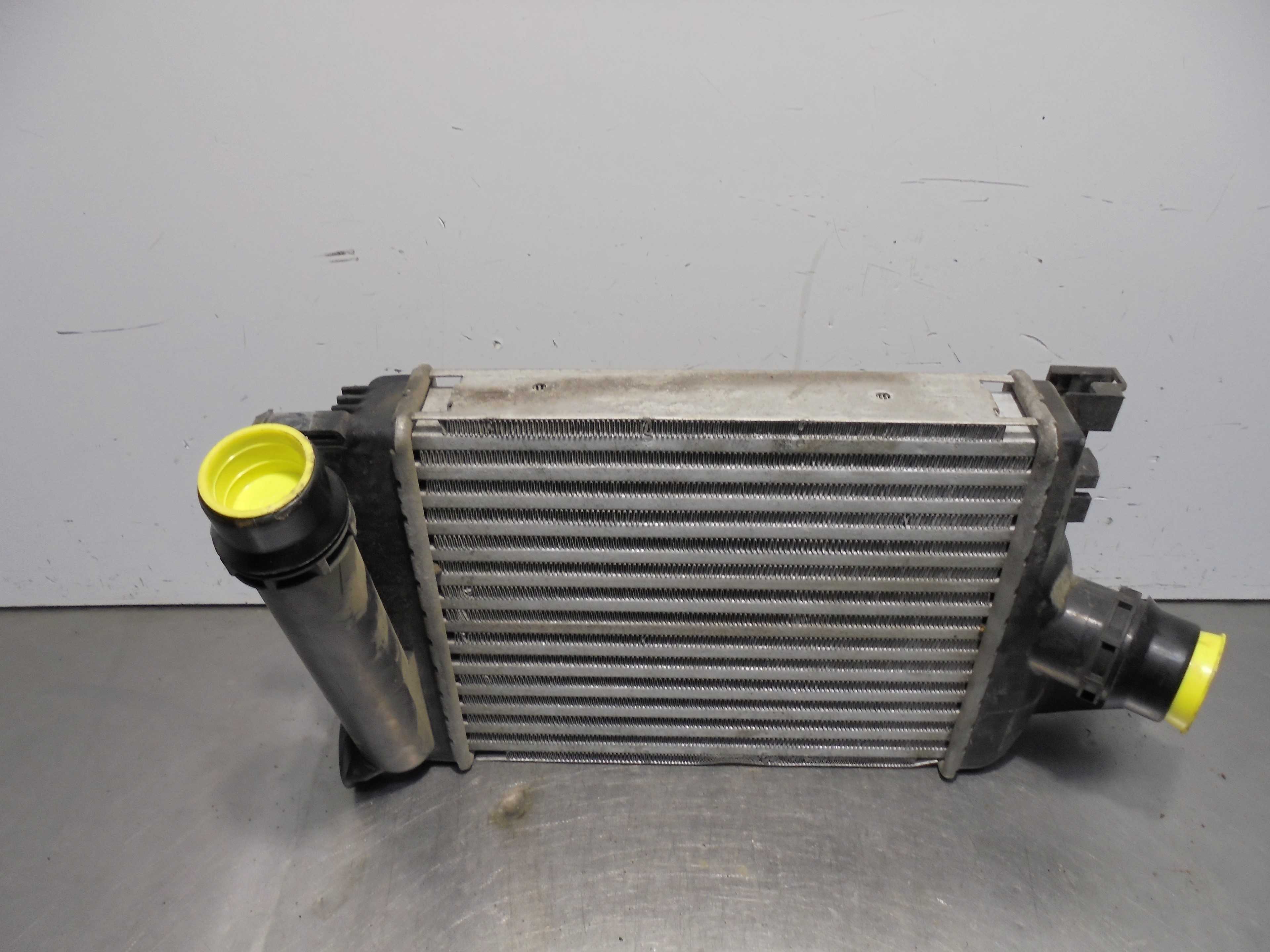 Recambio de intercooler para renault captur life referencia OEM IAM 144963014R CALSONIC 