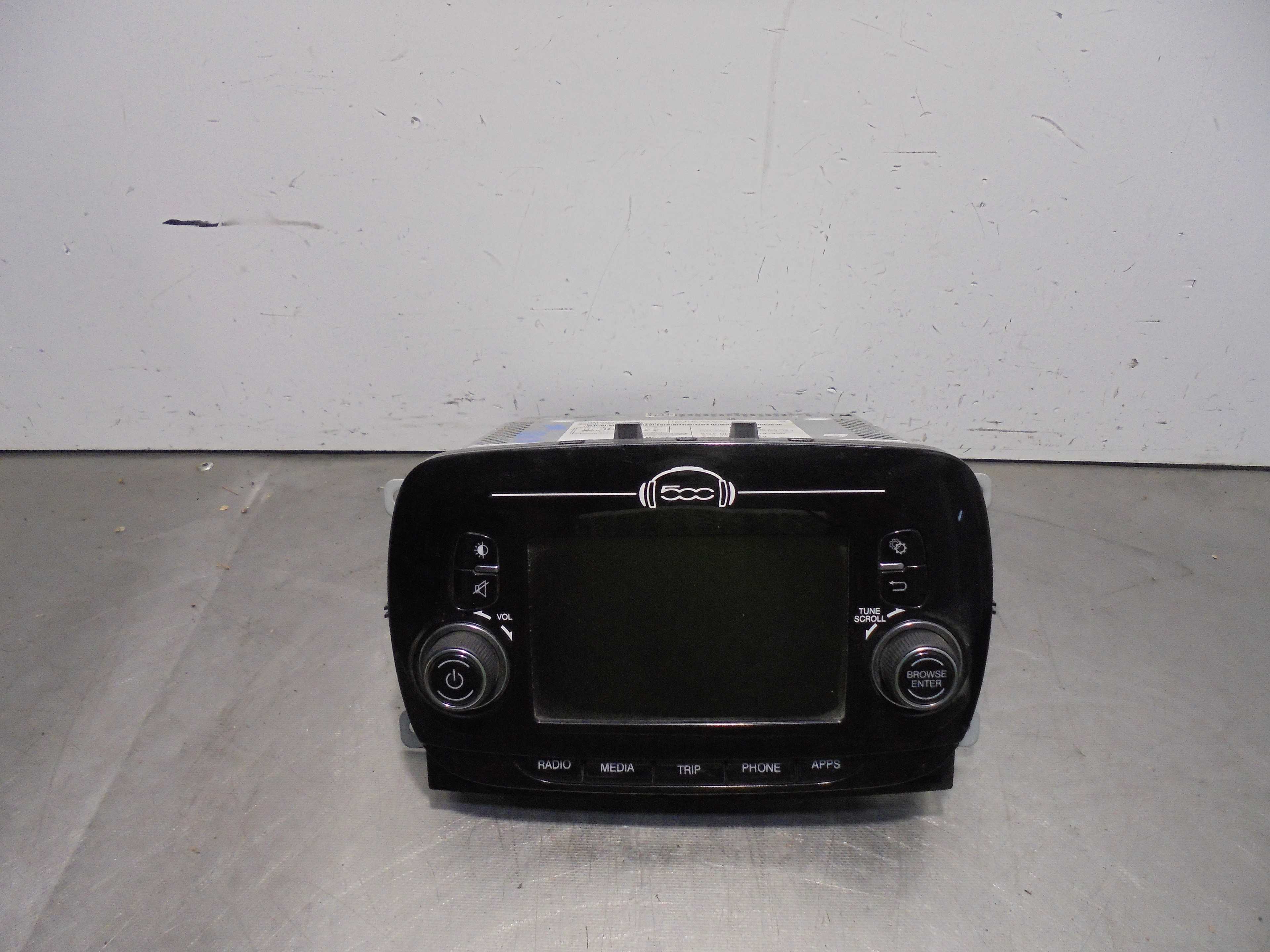 Recambio de sistema audio / radio cd para fiat nuova 500 (150) blackjack referencia OEM IAM 07356791340 A2C38532703 CONTINENTAL 