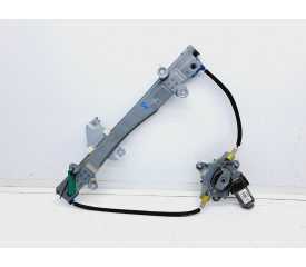 ELEVALUNAS DELANTERO IZQUIERDO 400957C L119358ARM 