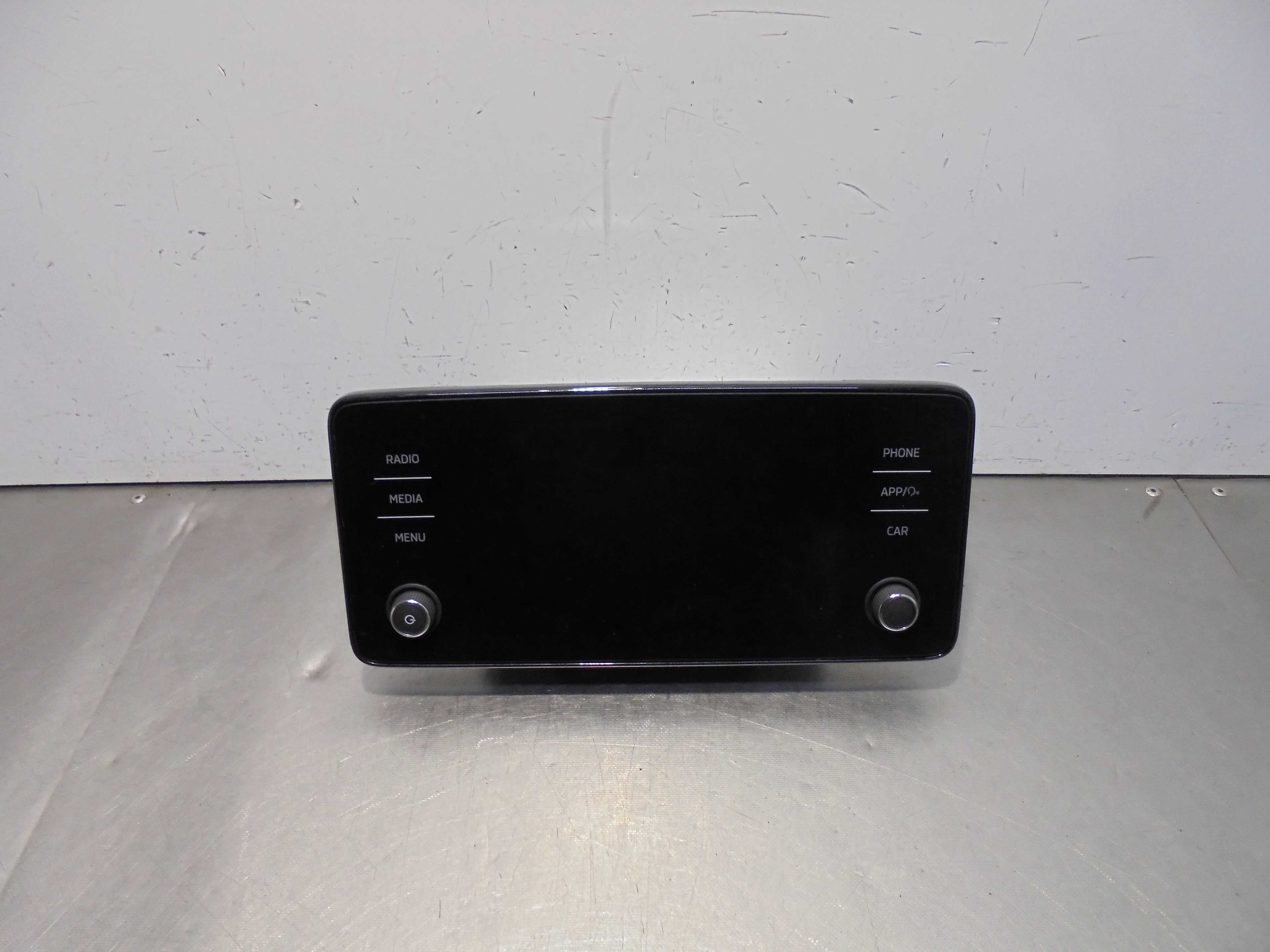 Recambio de pantalla multifuncion para skoda kamiq (nw4) active referencia OEM IAM 654035871B  