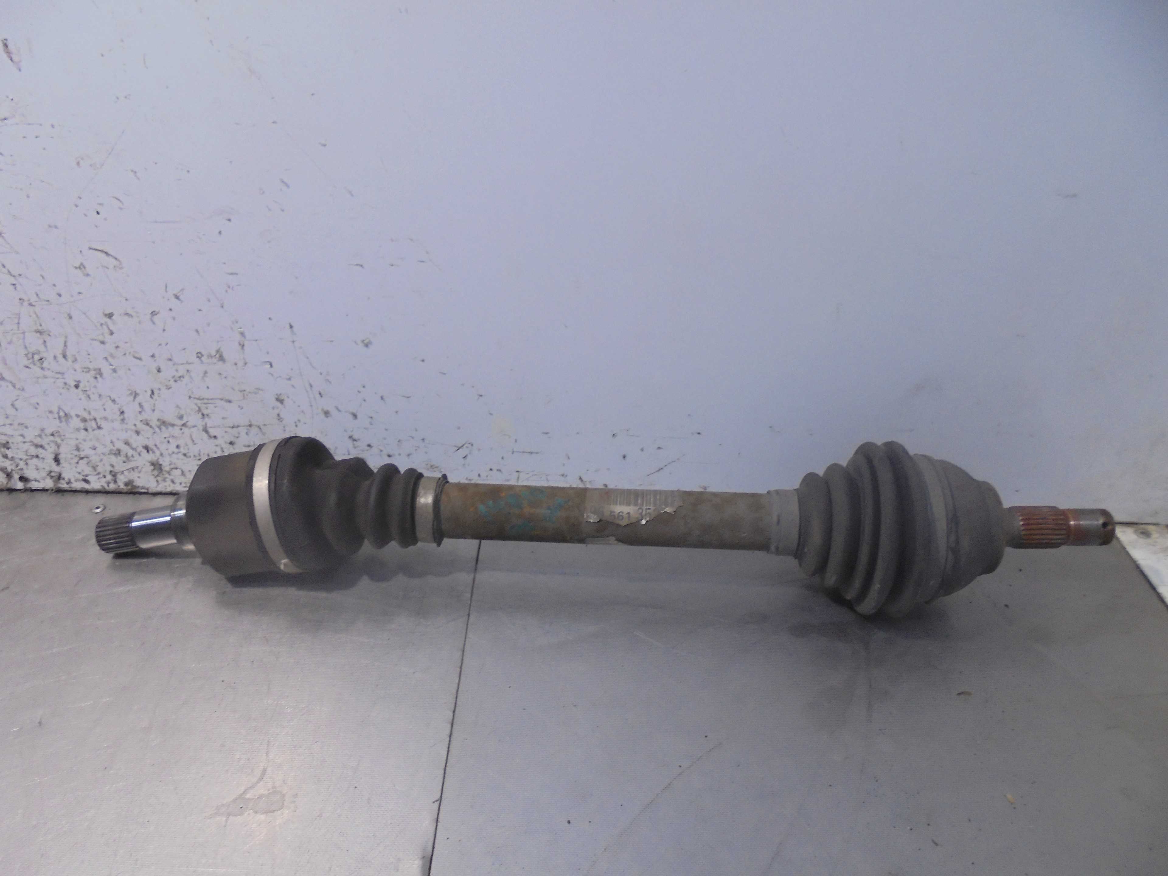 Recambio de transmision delantera izquierda para citroën c4 lim. seduction referencia OEM IAM 96561352  