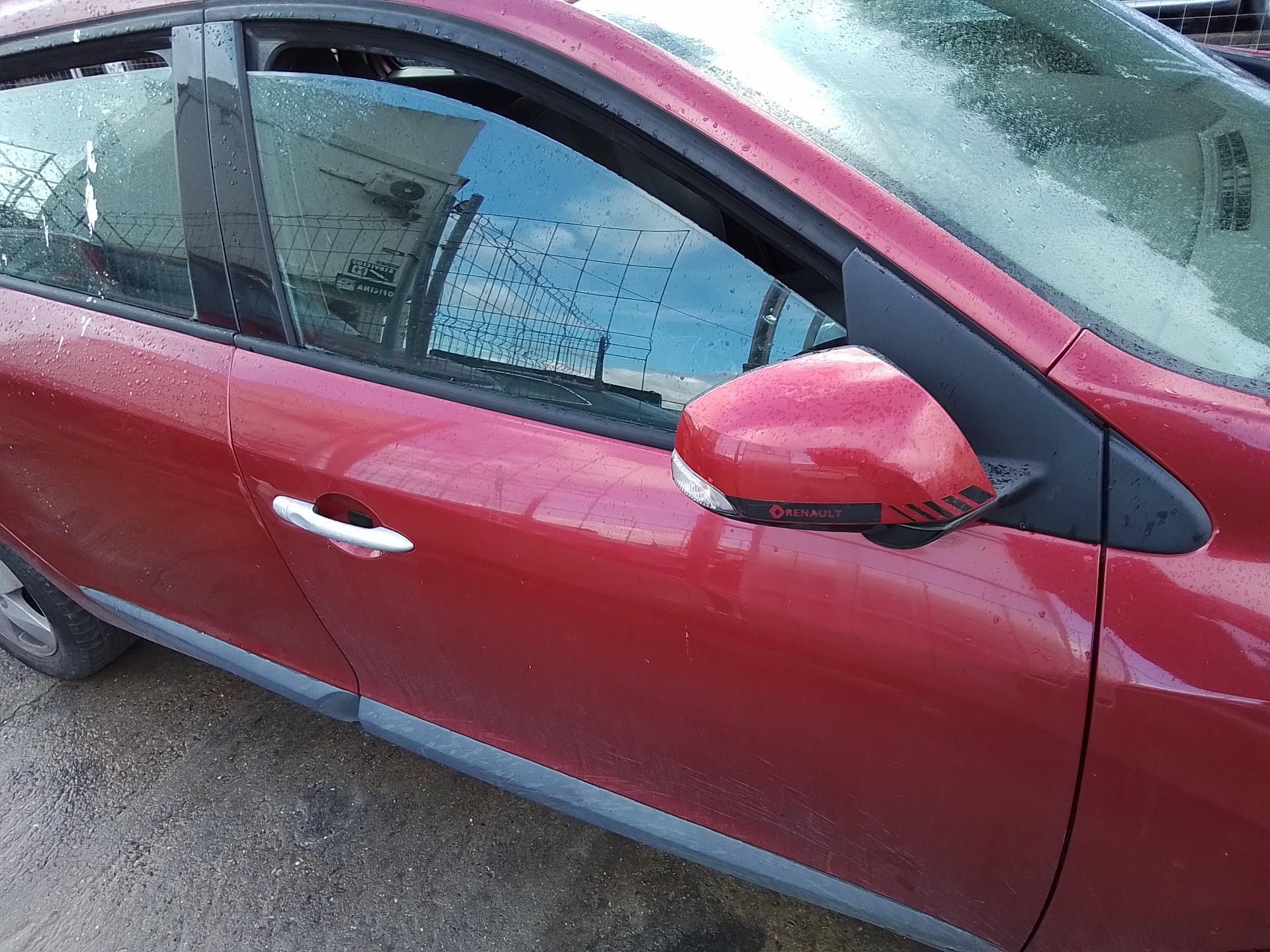 Recambio de puerta delantera derecha para renault megane iii sport tourer business referencia OEM IAM   