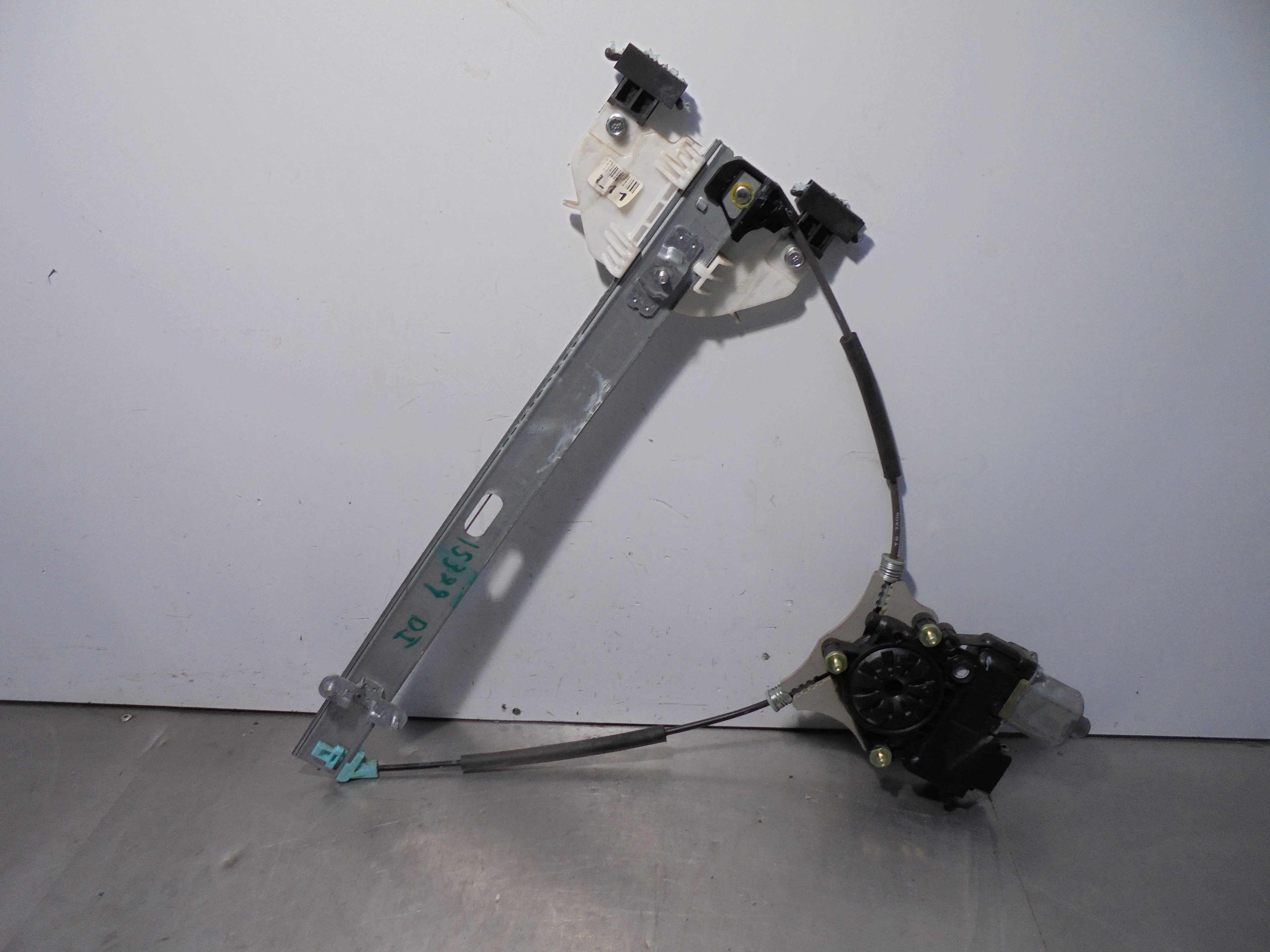 Recambio de elevalunas delantero izquierdo para kia rio (yb) attract referencia OEM IAM  ELECTRICO 5 PUERTAS 