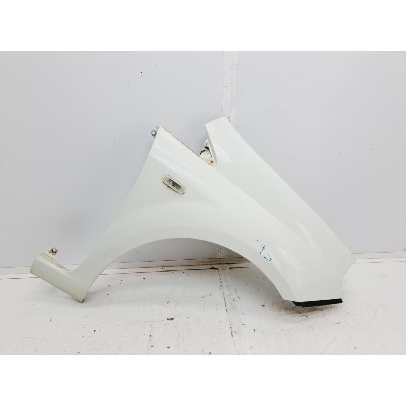 Recambio de aleta delantera derecha para fiat punto (evo) (199) dynamic referencia OEM IAM  1698676580 6000630349