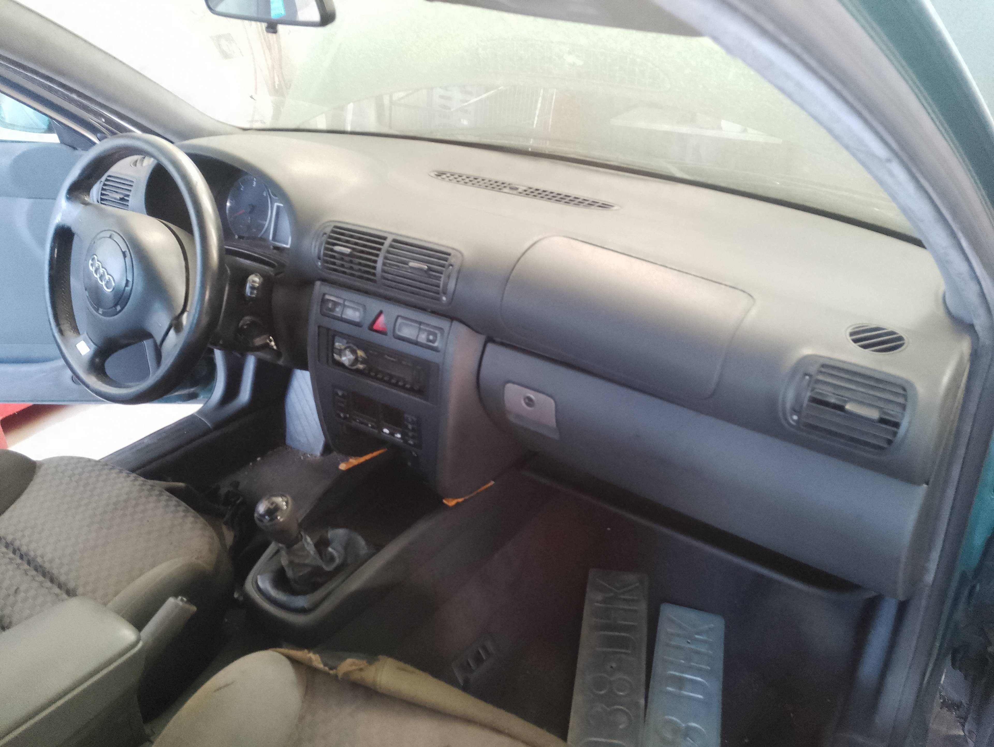 Recambio de salpicadero para audi a3 (8l) 1.9 tdi ambiente referencia OEM IAM   