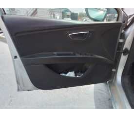 GUARNECIDO PUERTA DELANTERA IZQUIERDA 5F4867131 