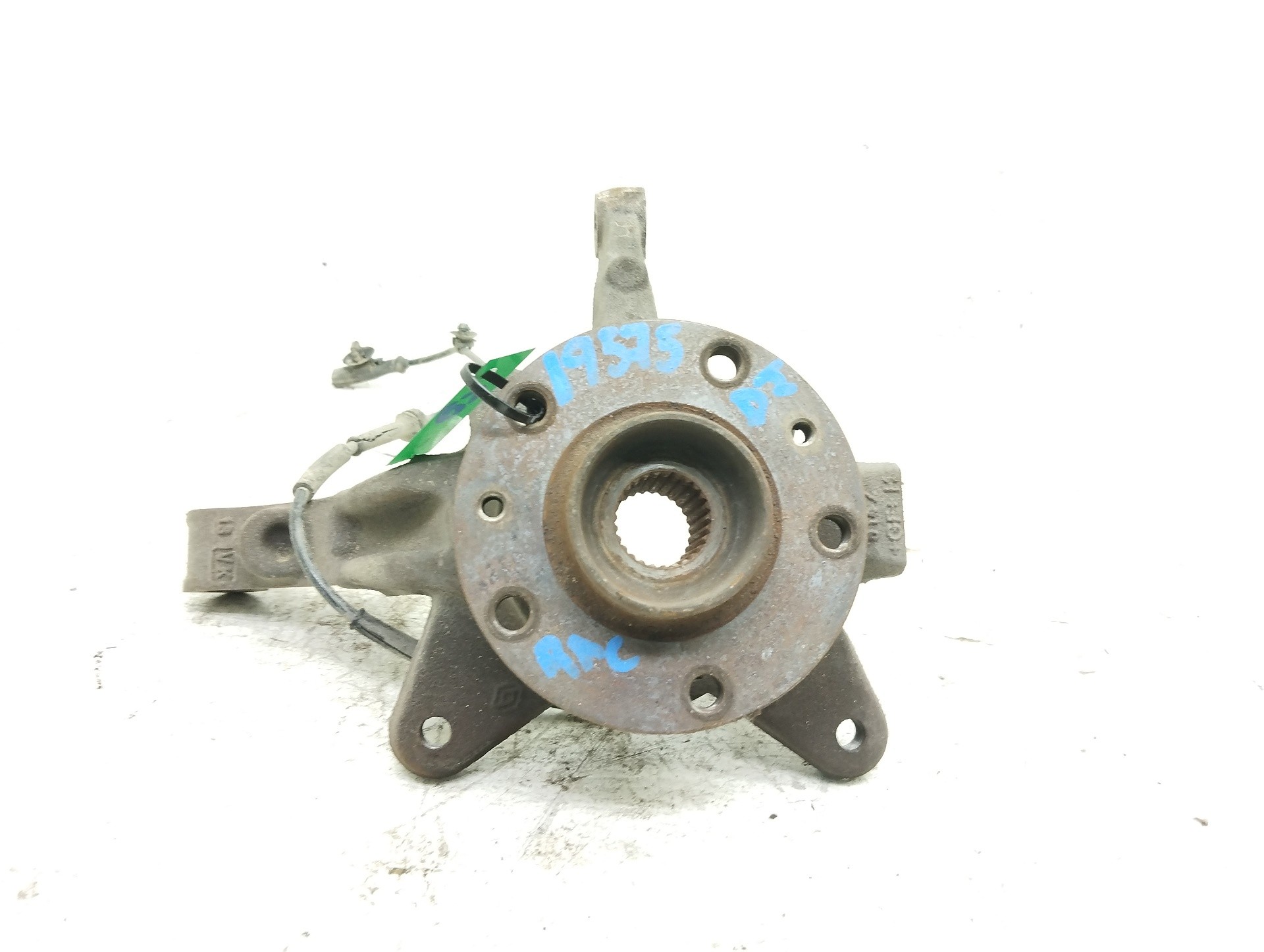 Recambio de mangueta delantera izquierda para renault kangoo expression referencia OEM IAM   