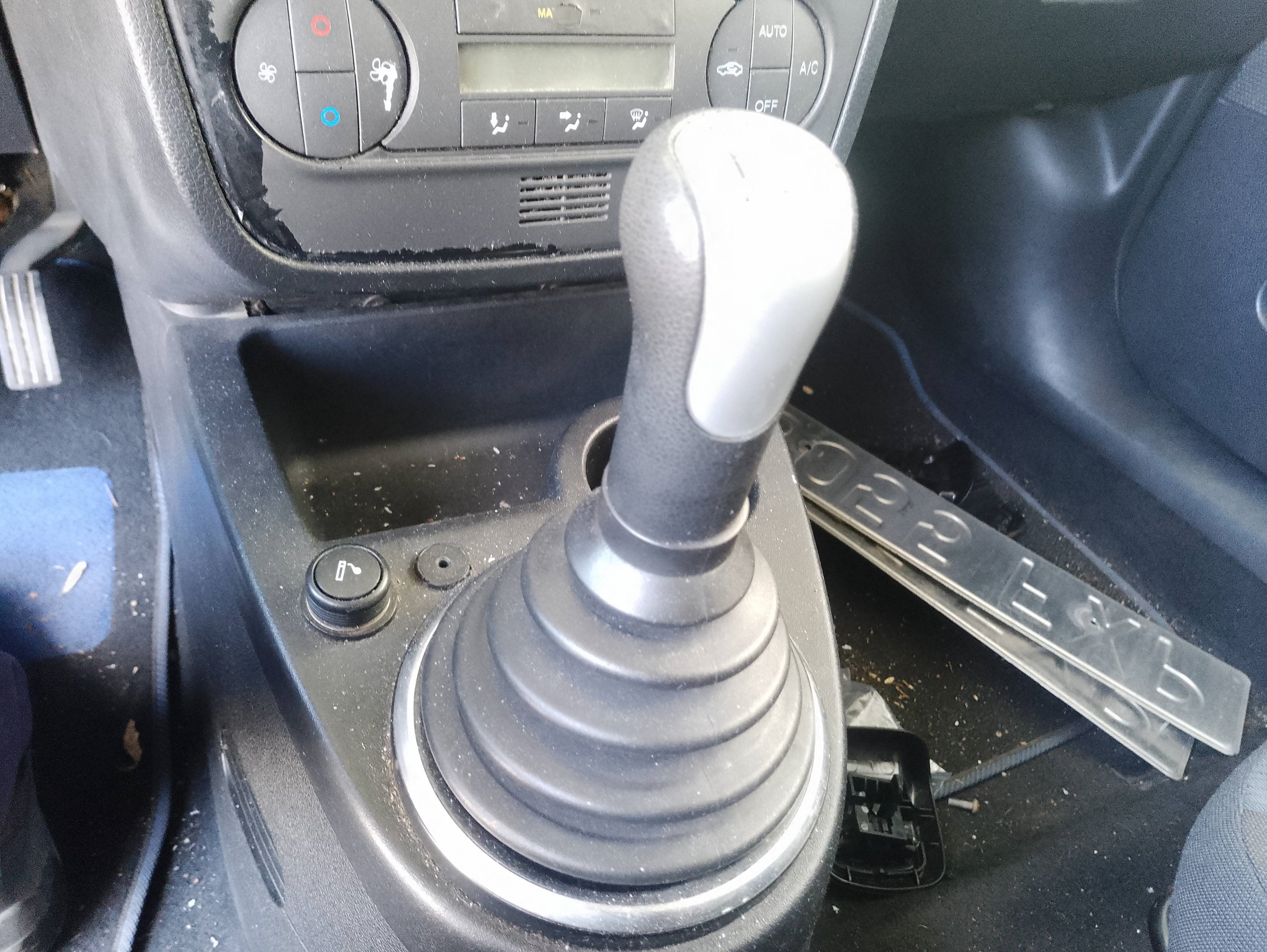 Recambio de palanca cambio para ford fiesta (cbk) ambiente referencia OEM IAM   