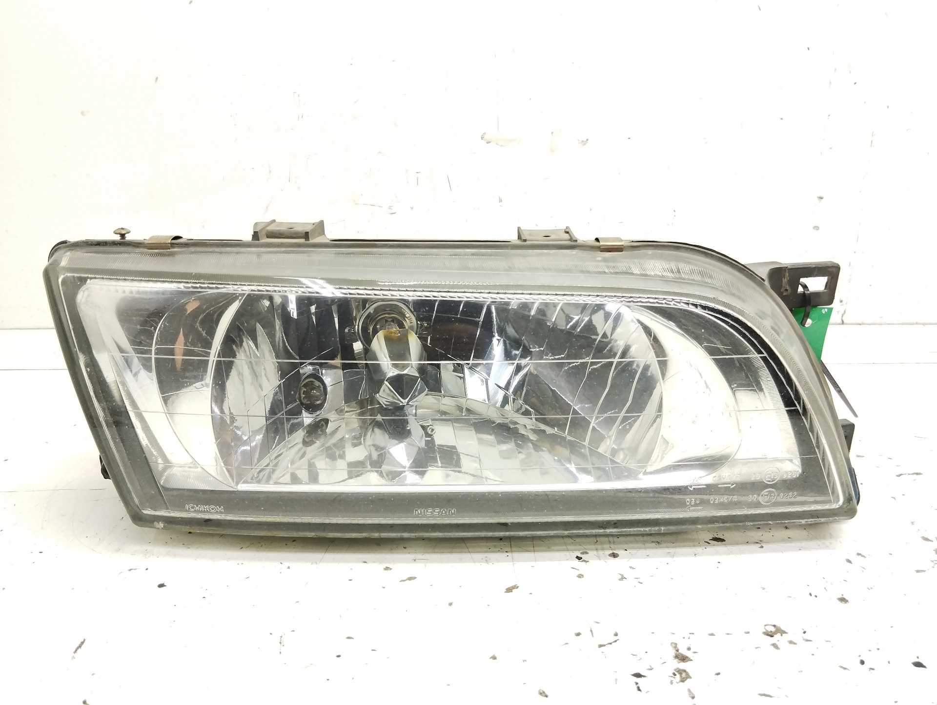 Recambio de faro derecho para nissan almera (n15) 2.0 diesel referencia OEM IAM E13209262  