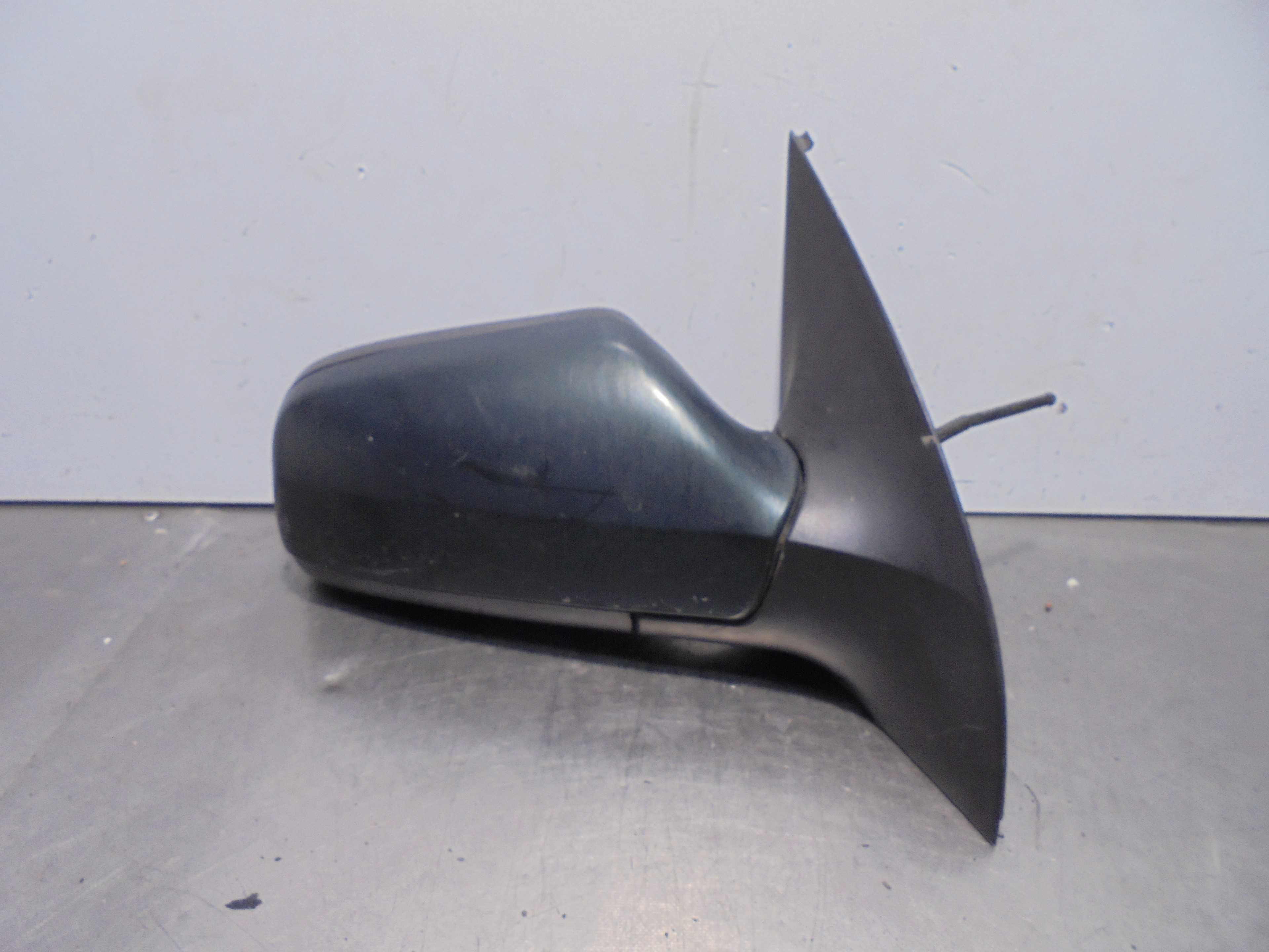 Recambio de retrovisor derecho para opel astra g berlina club referencia OEM IAM 09142087 MANUAL 5 PUERTAS 