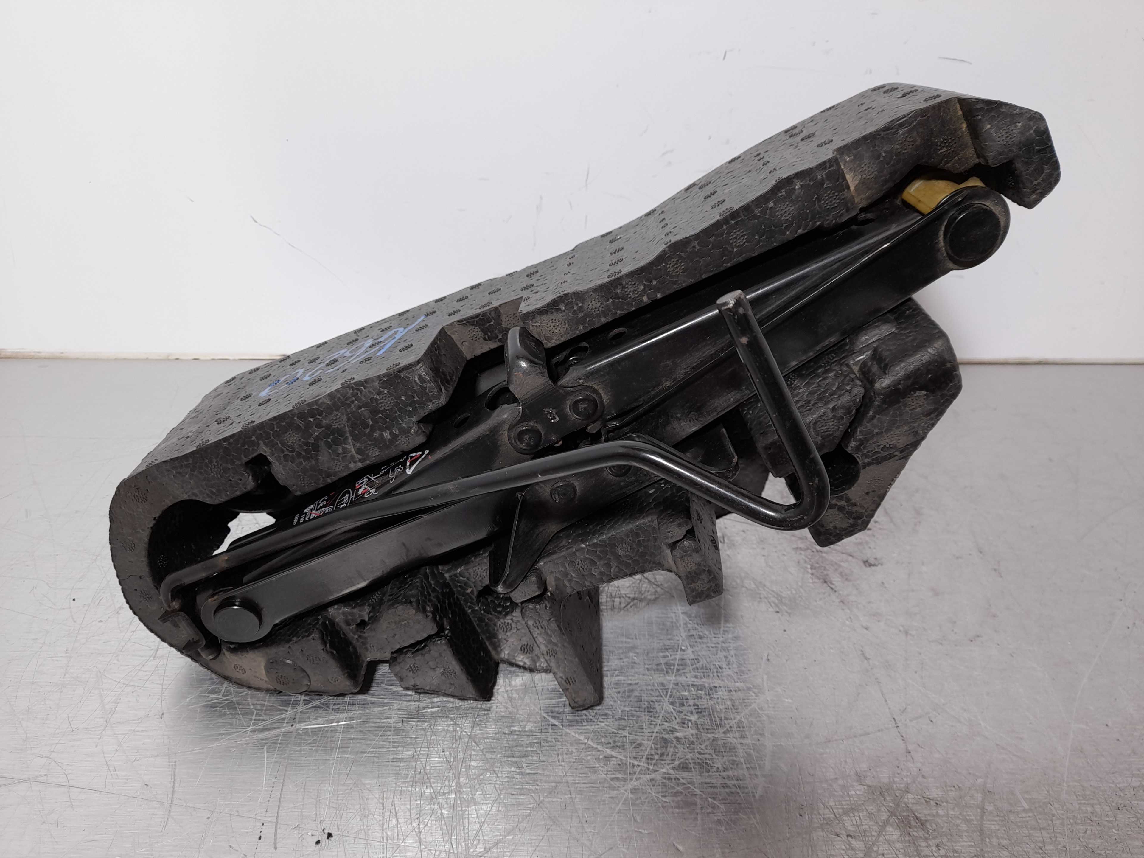 Recambio de gato para bmw serie 1 berlina (e81/e87) 118d limited sport edition referencia OEM IAM   
