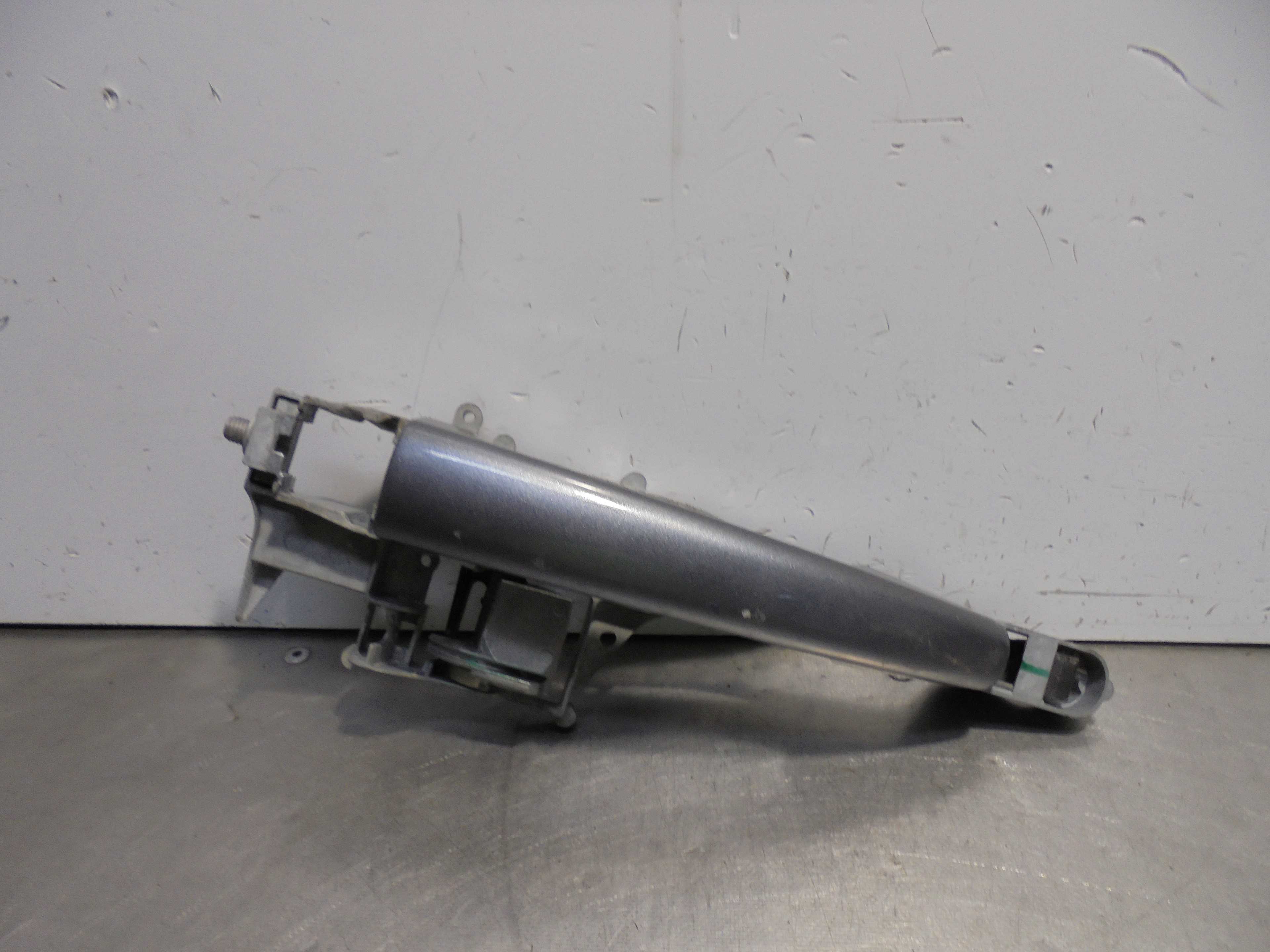 Recambio de maneta exterior delantera izquierda para peugeot 308 sport referencia OEM IAM 9680168880  