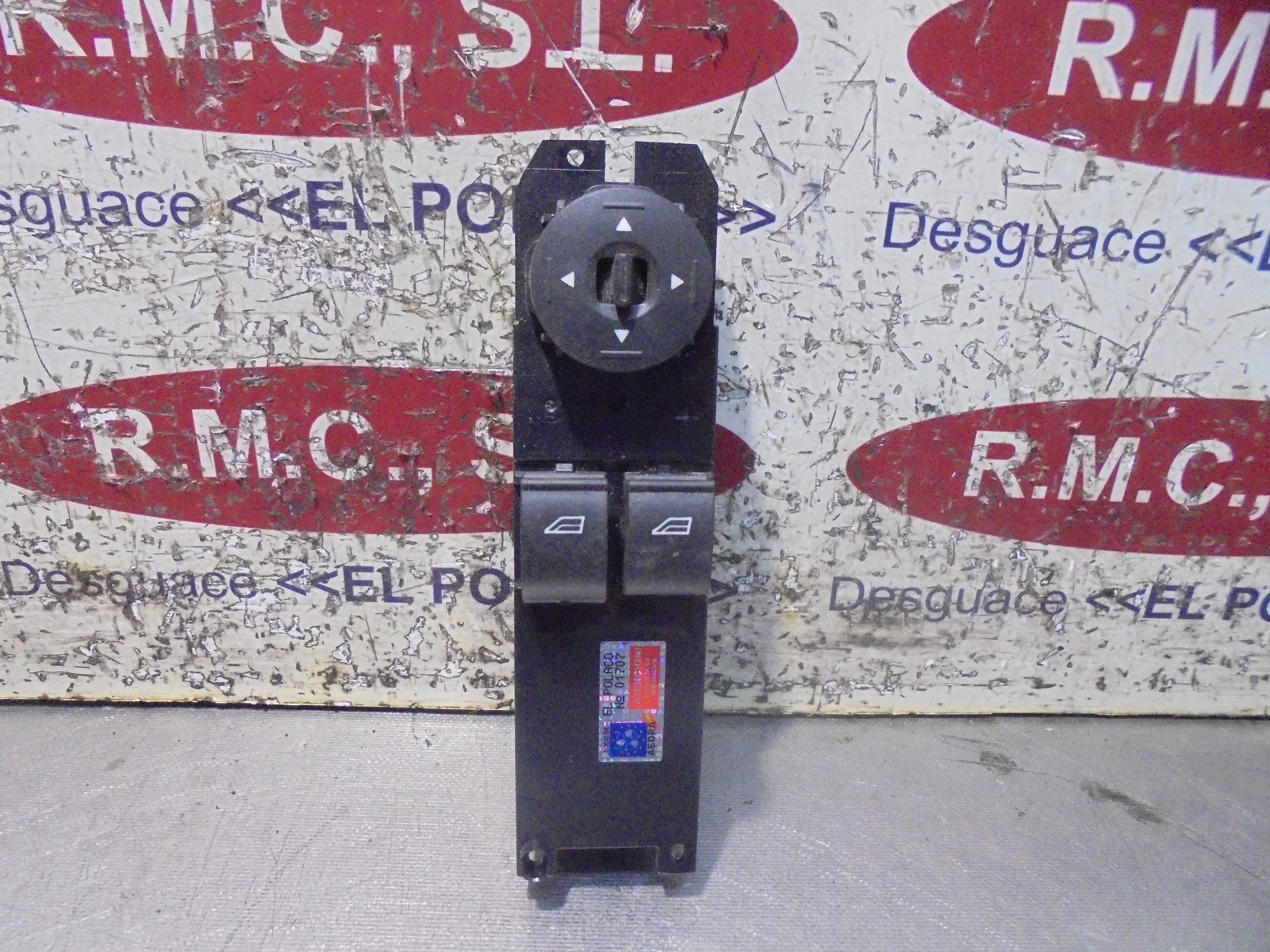 Recambio de mando elevalunas delantero izquierdo para ford focus trend referencia OEM IAM DT1T14A132  
