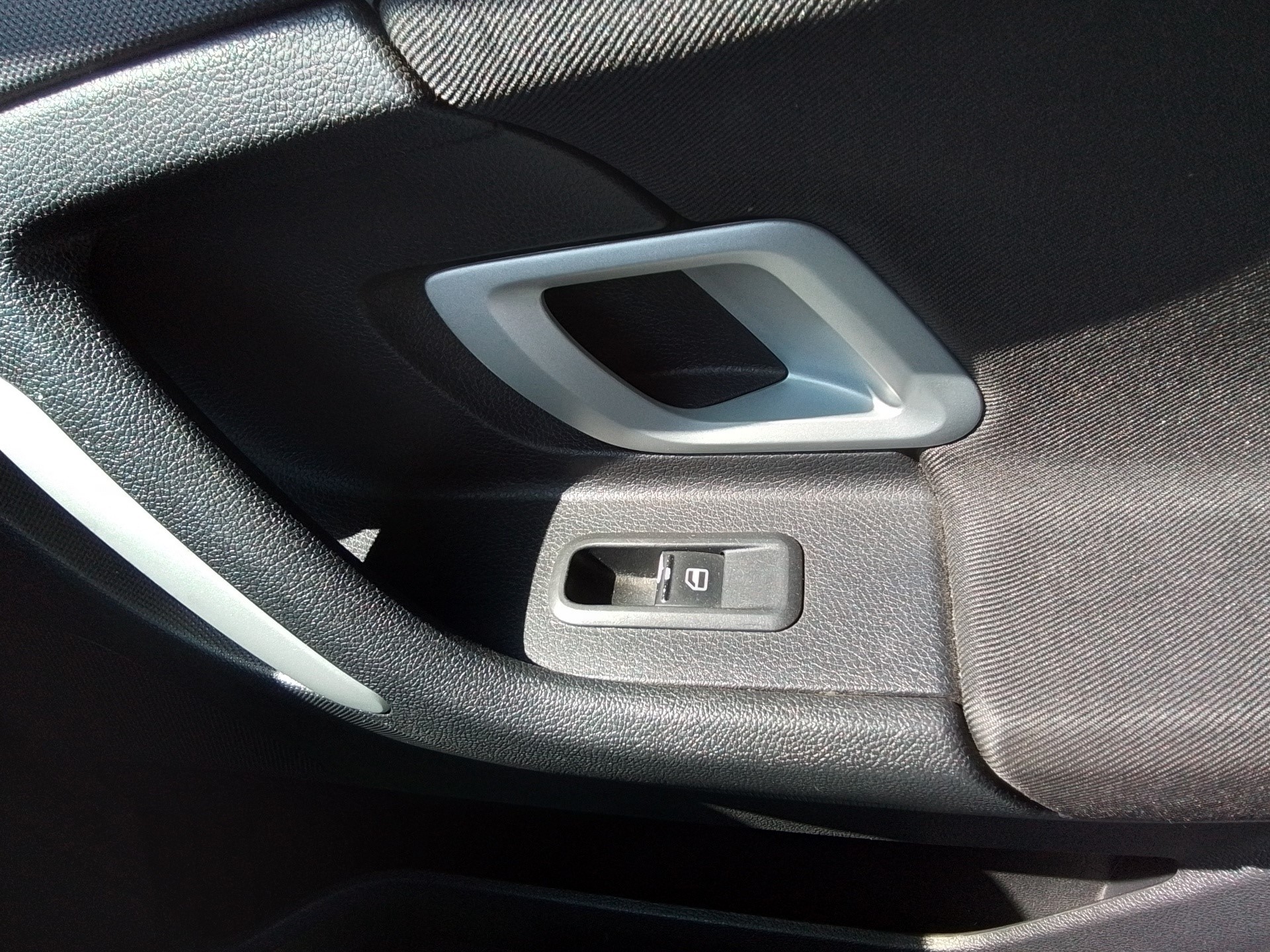 Recambio de mando elevalunas delantero derecho para skoda fabia (6y2/6y3) urban line referencia OEM IAM   