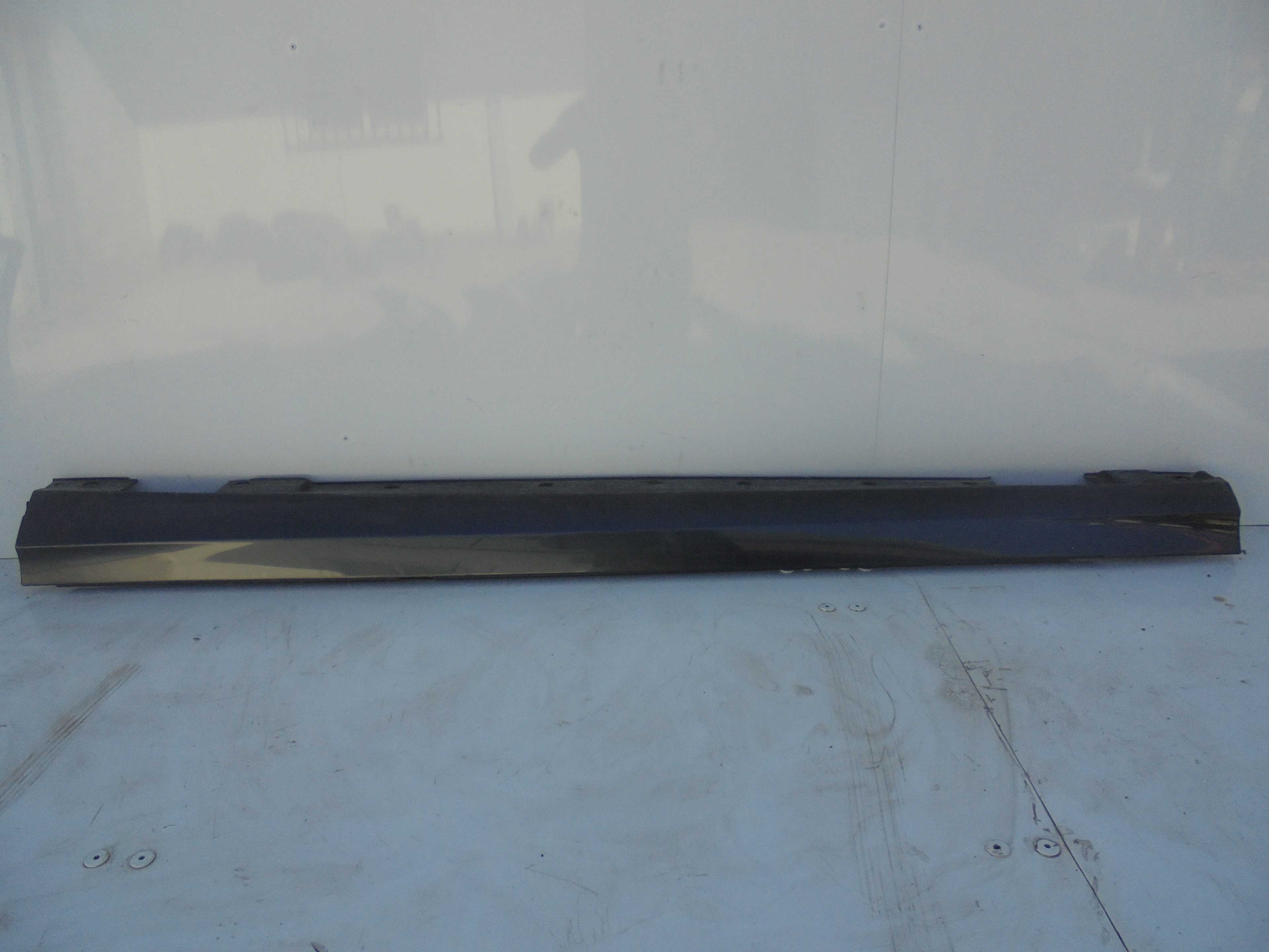 Recambio de faldon lateral para mercedes-benz clase c (w204) berlina 2.1 cdi cat referencia OEM IAM   