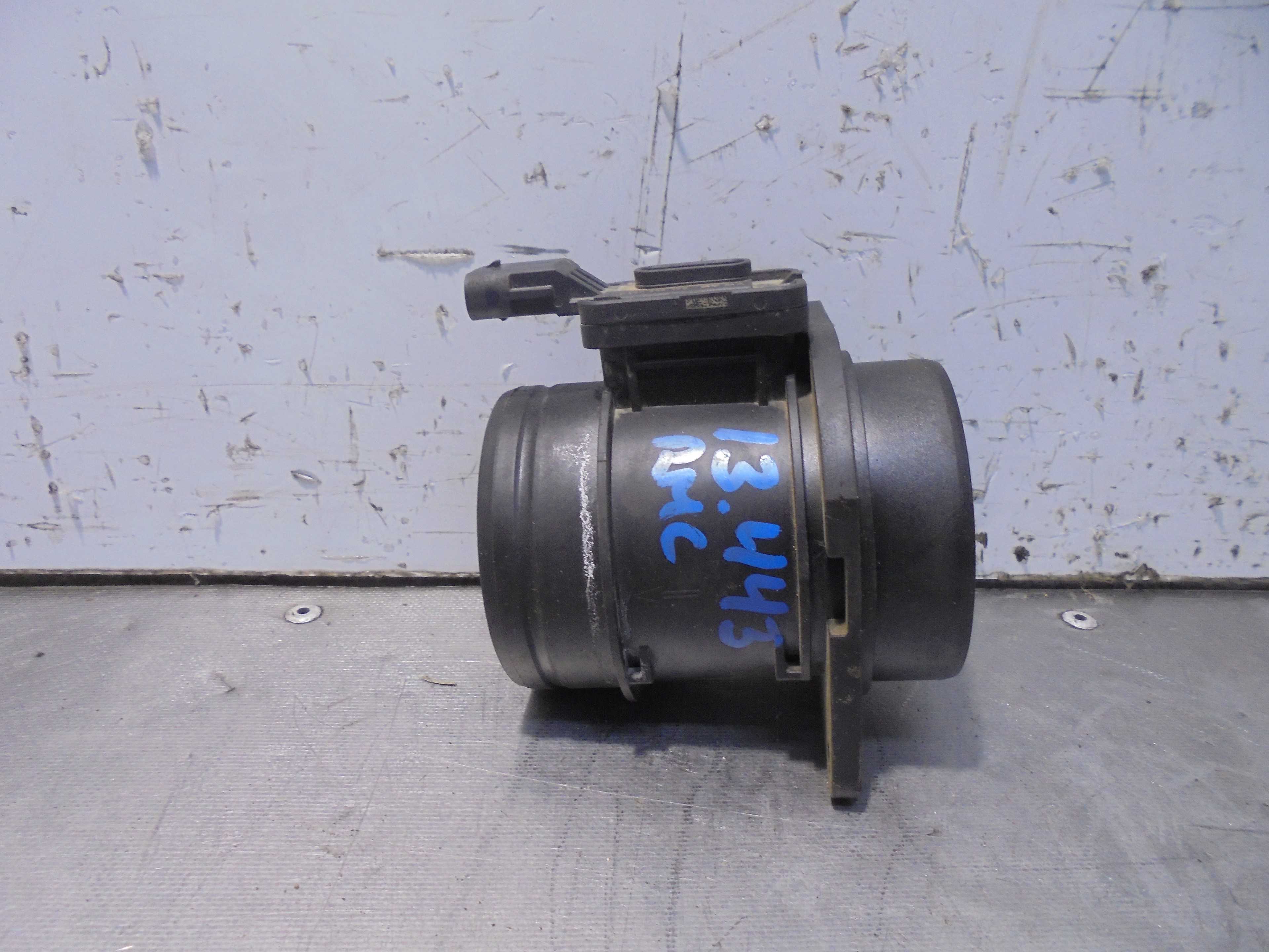 Recambio de caudalimetro para audi a3 sportback (8vf) 30 tdi design referencia OEM IAM 04L906461  