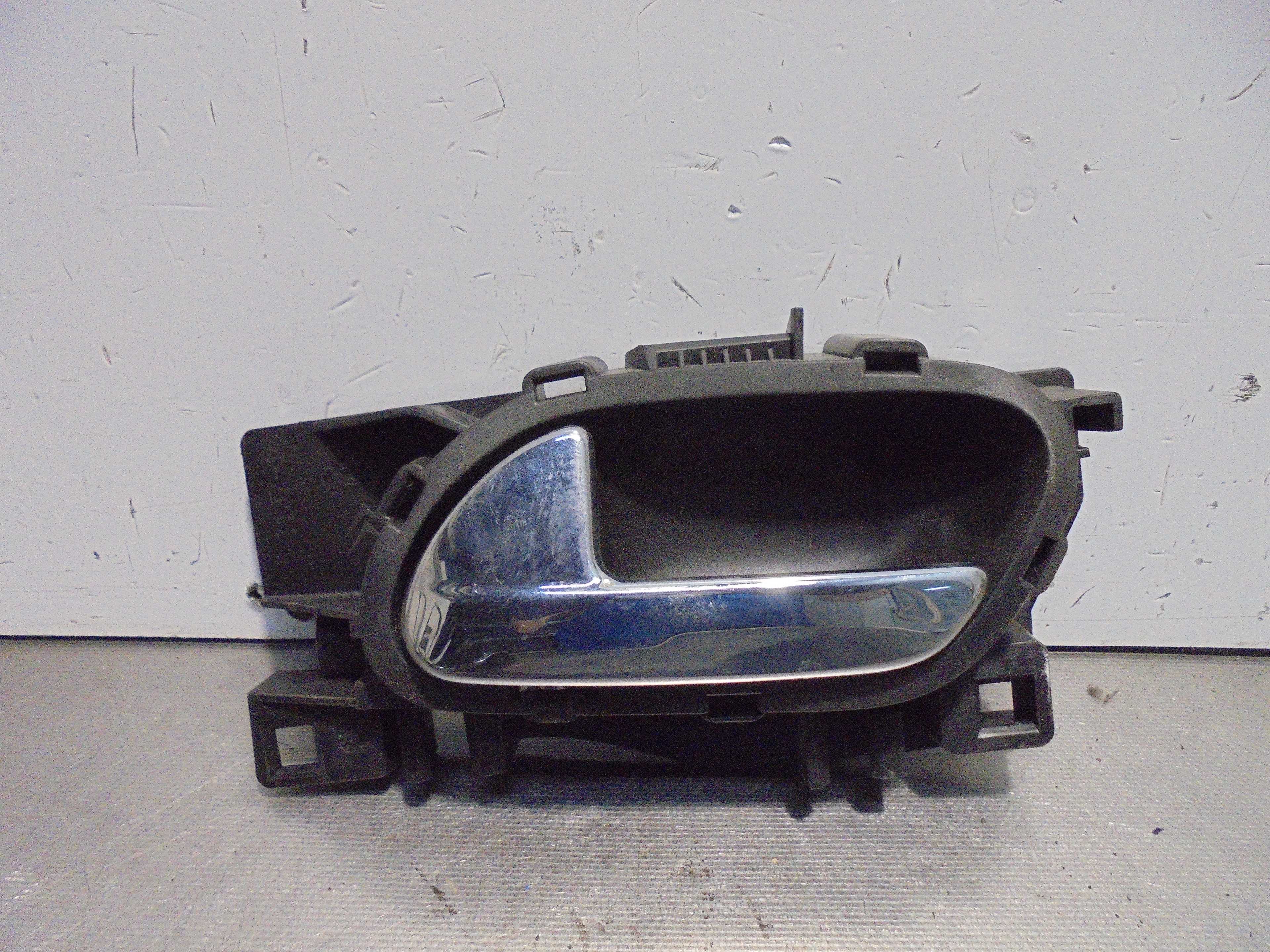 Recambio de maneta interior delantera izquierda para peugeot 308 sport referencia OEM IAM 9660525480  