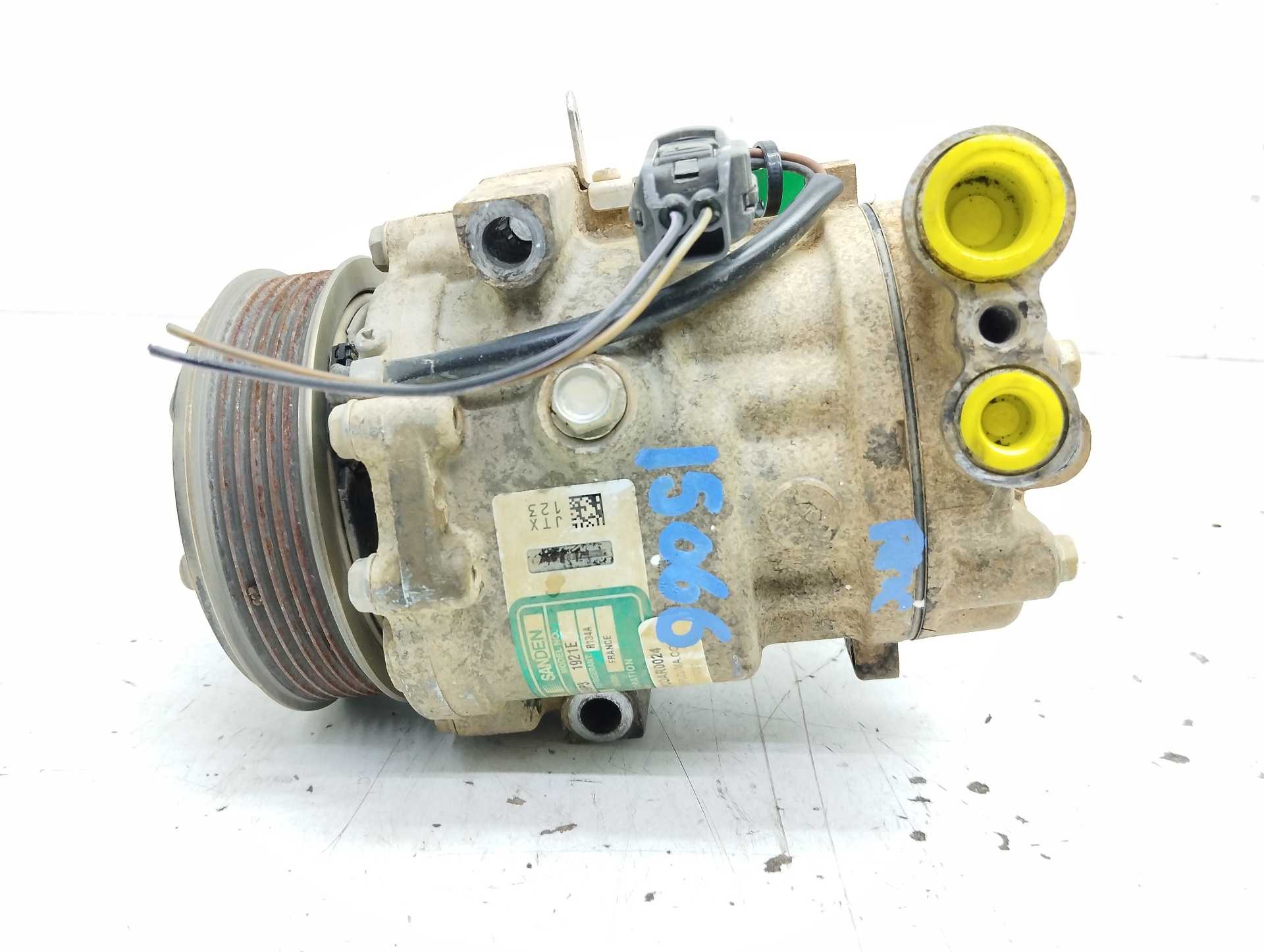 Recambio de compresor aire acondicionado para peugeot bipper básico referencia OEM IAM SD6V12 SANDEN 