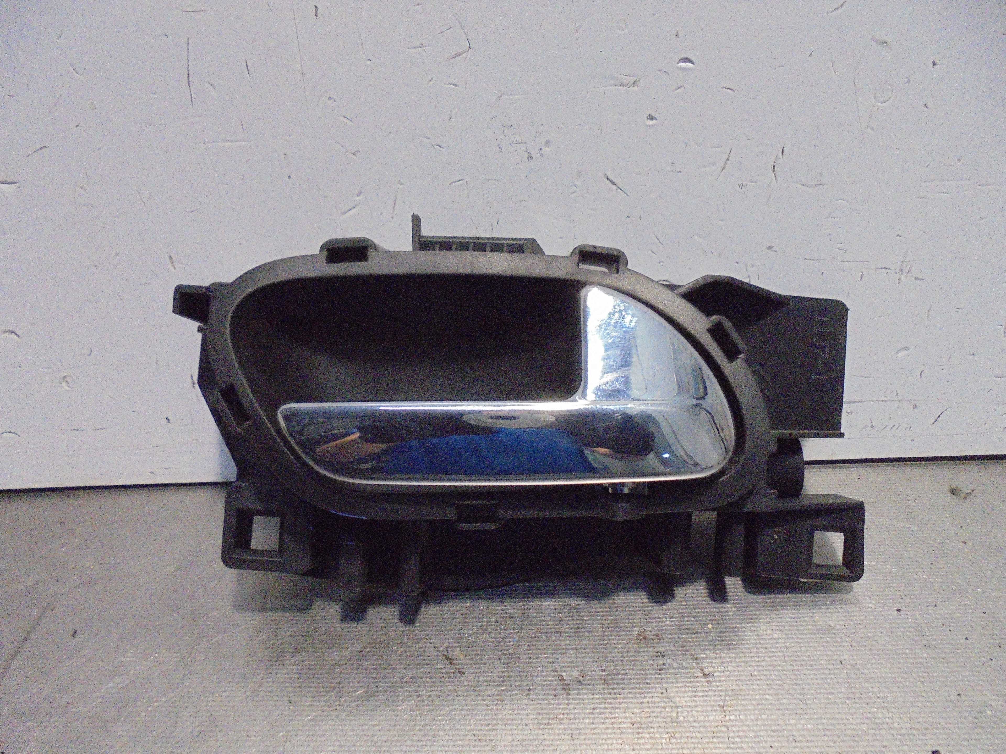 Recambio de maneta interior delantera derecha para peugeot 308 sport referencia OEM IAM 9660525380  
