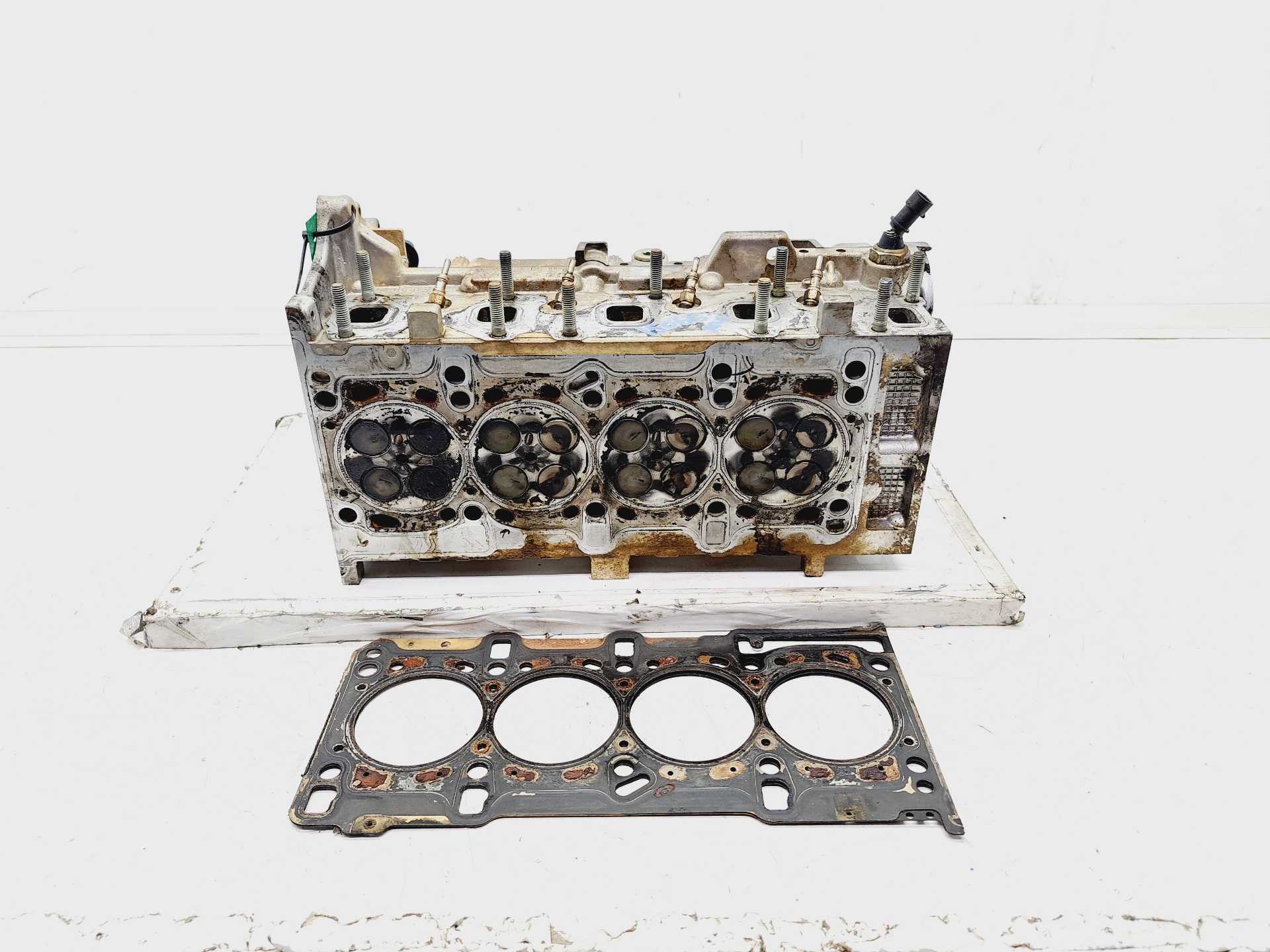 Recambio de culata para peugeot bipper básico referencia OEM IAM 381181215 55206388 
