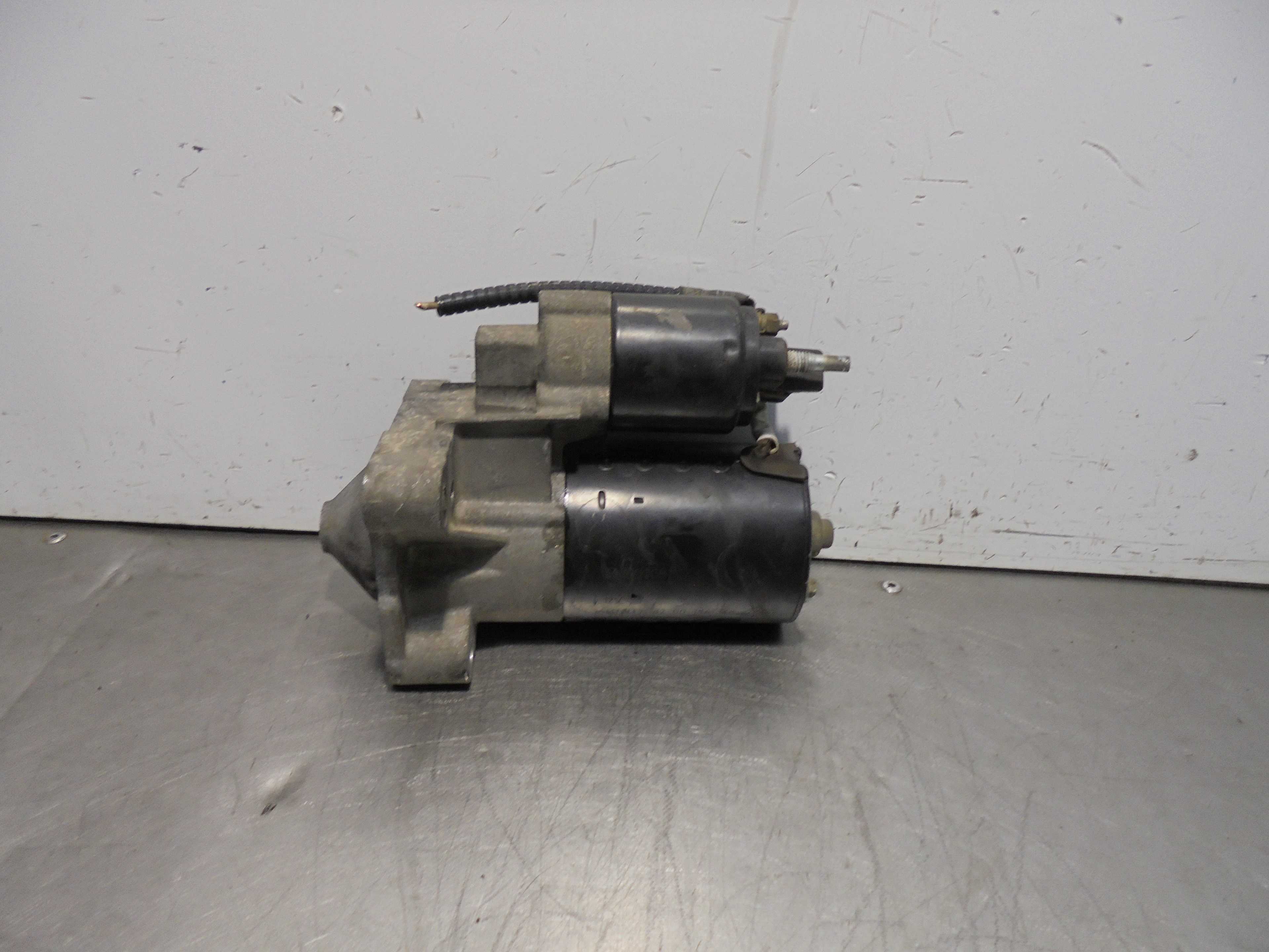 Recambio de motores de arranque para renault megane ii berlina 5p confort authentique referencia OEM IAM 8200186148  