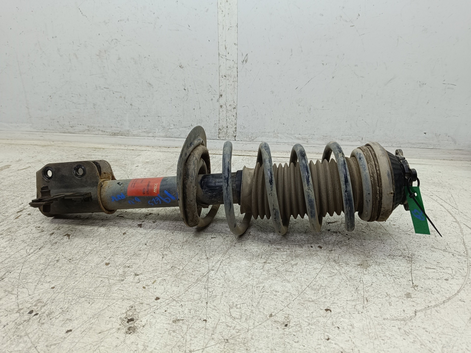Recambio de amortiguador delantero derecho para opel astra h ber. cosmo referencia OEM IAM JGM6378T  